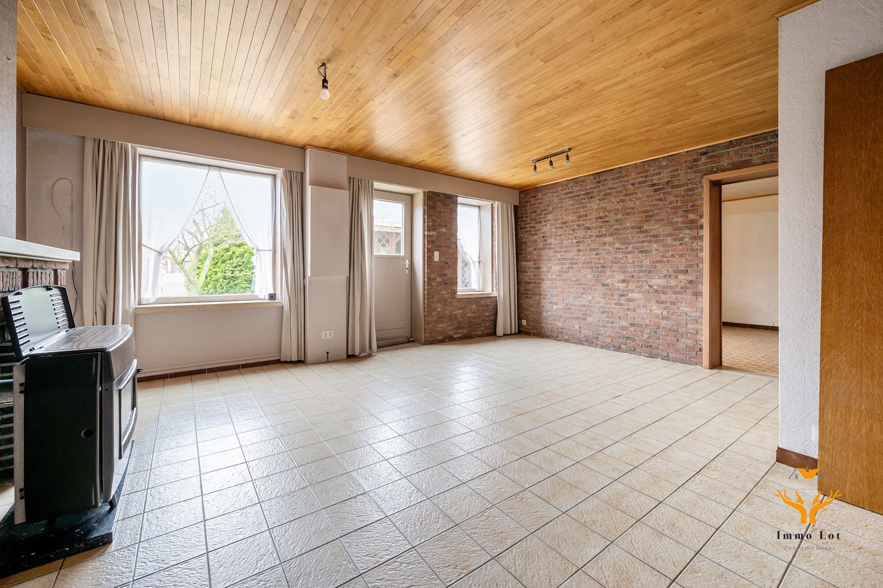 Te renoveren woning met tuin in rustige buurt foto 5