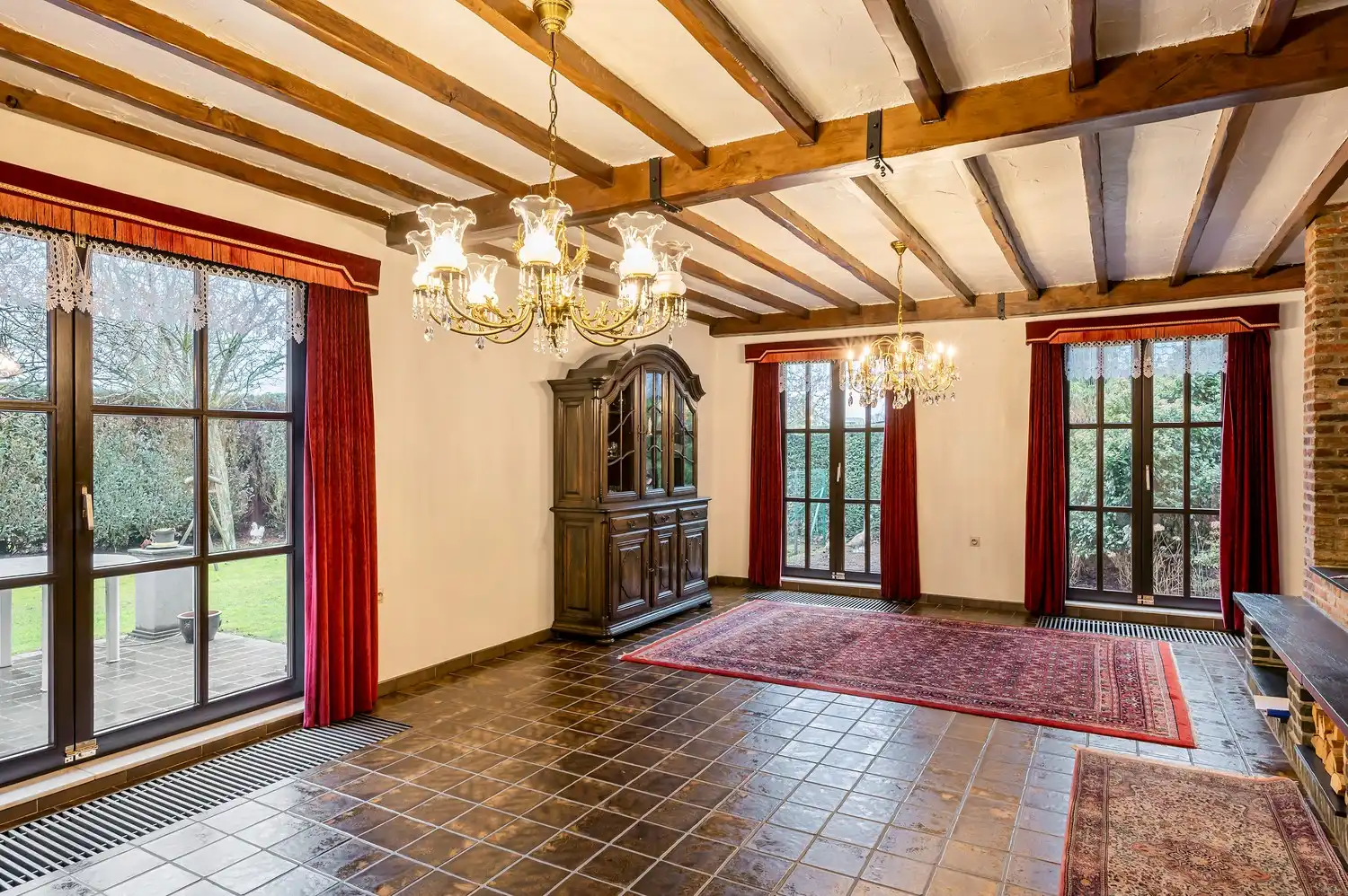 PRACHTIGE OP TE FRISSEN WONING OP EEN RUSTIGE LOCATIE foto 4