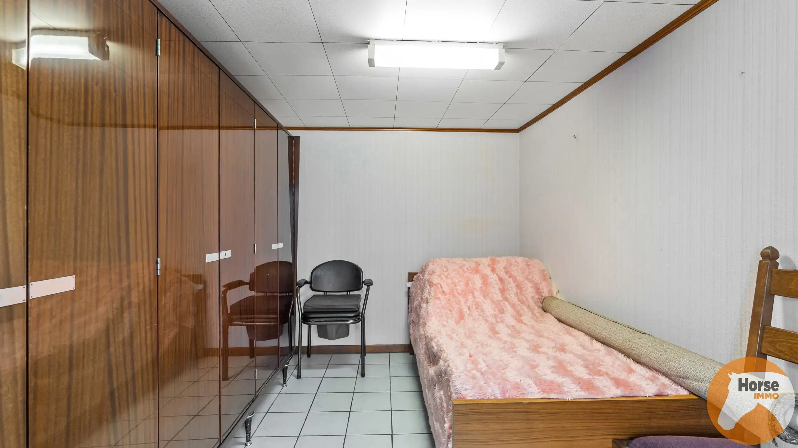 LOKEREN - Te renoveren woning met bijgebouwen op +- 6700m² foto 12