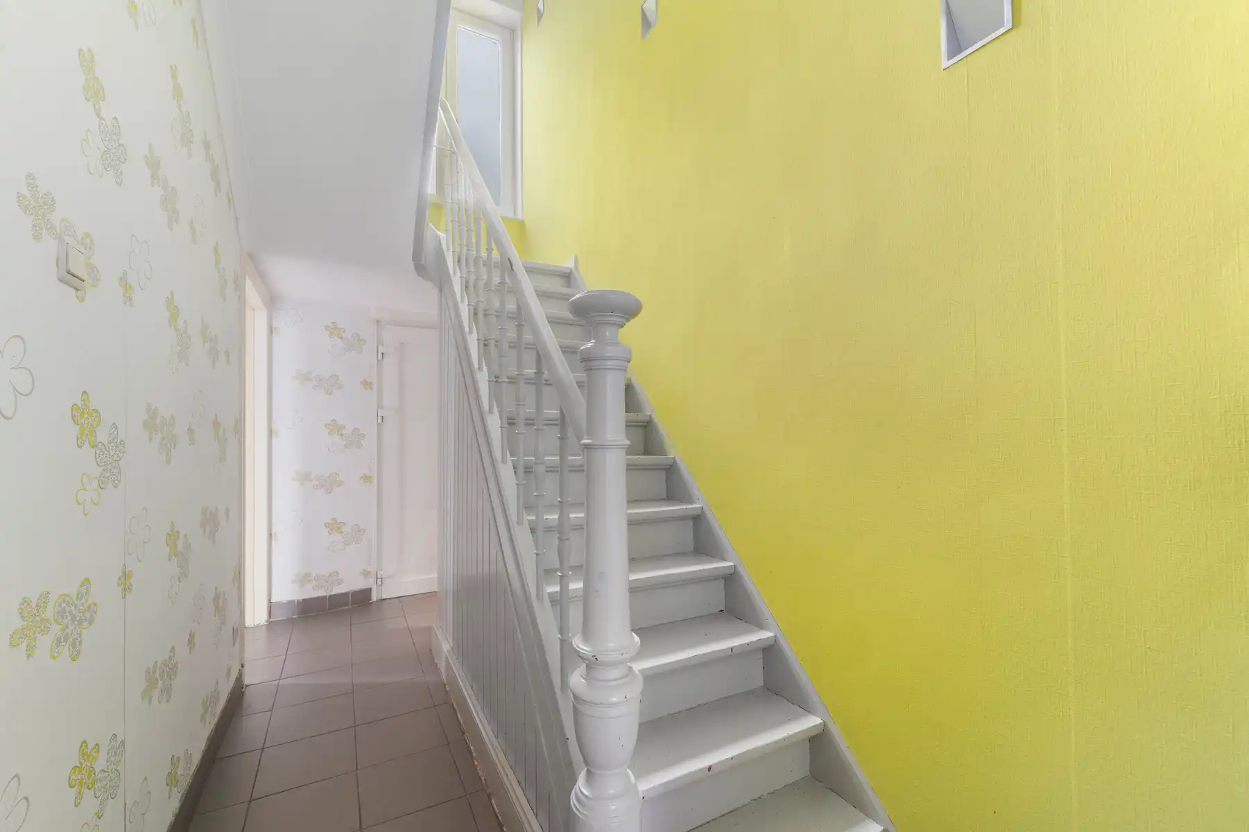 TE KOOP - halfopen bebouwing met 3 slaapkamers en EPC D foto 6