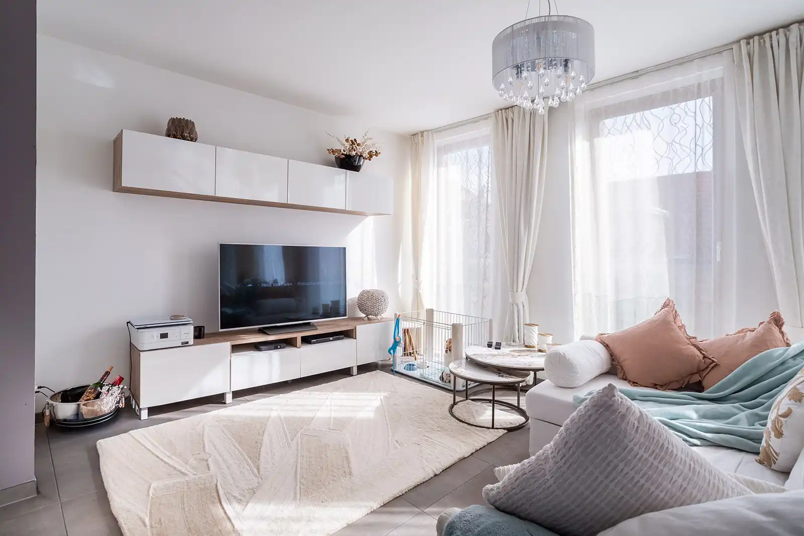 Slim wonen of zorgeloos investeren – stijlvolle nieuwbouwstudio met terras in Boechout foto 4