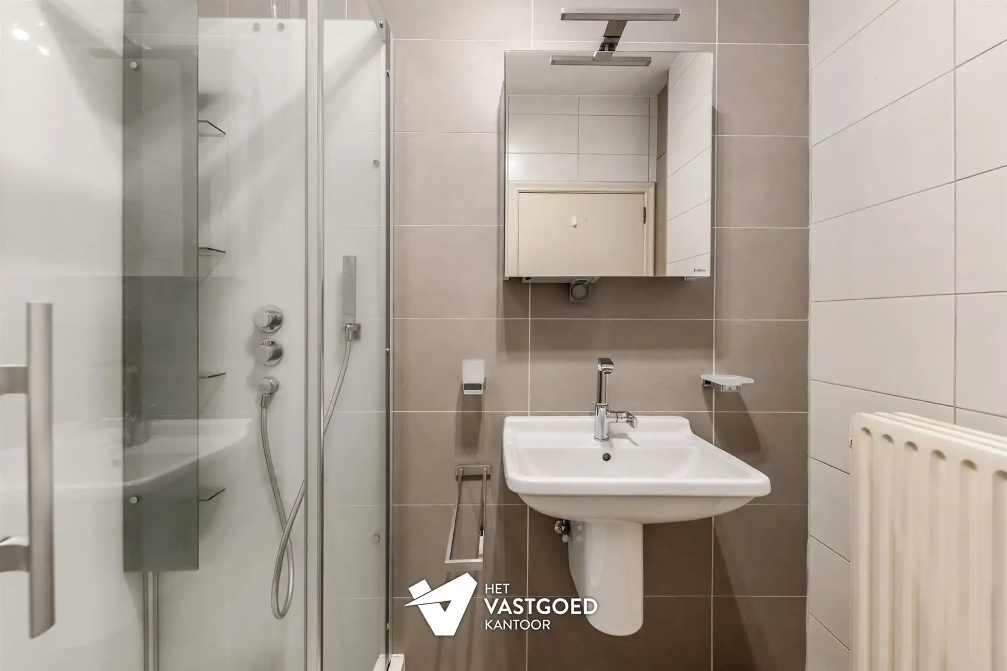 INSTAPKLARE GELIJKVLOERSE WONING OP RUSTIGE LIGGING foto 16