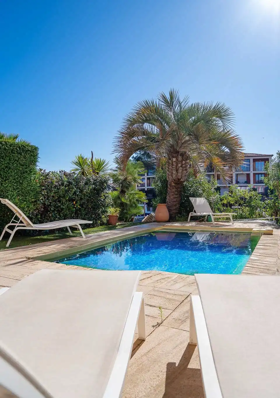 Charmante vakantiewoning met private aanlegplaats en zwembad te PORT GRIMAUD foto 7