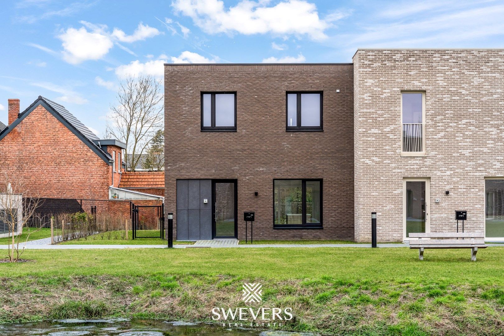 Instapklare BEN-hoekwoning in Project Milda: Duurzaam & Luxueus Wonen in een Groene Omgeving foto {{pictureIndex}}