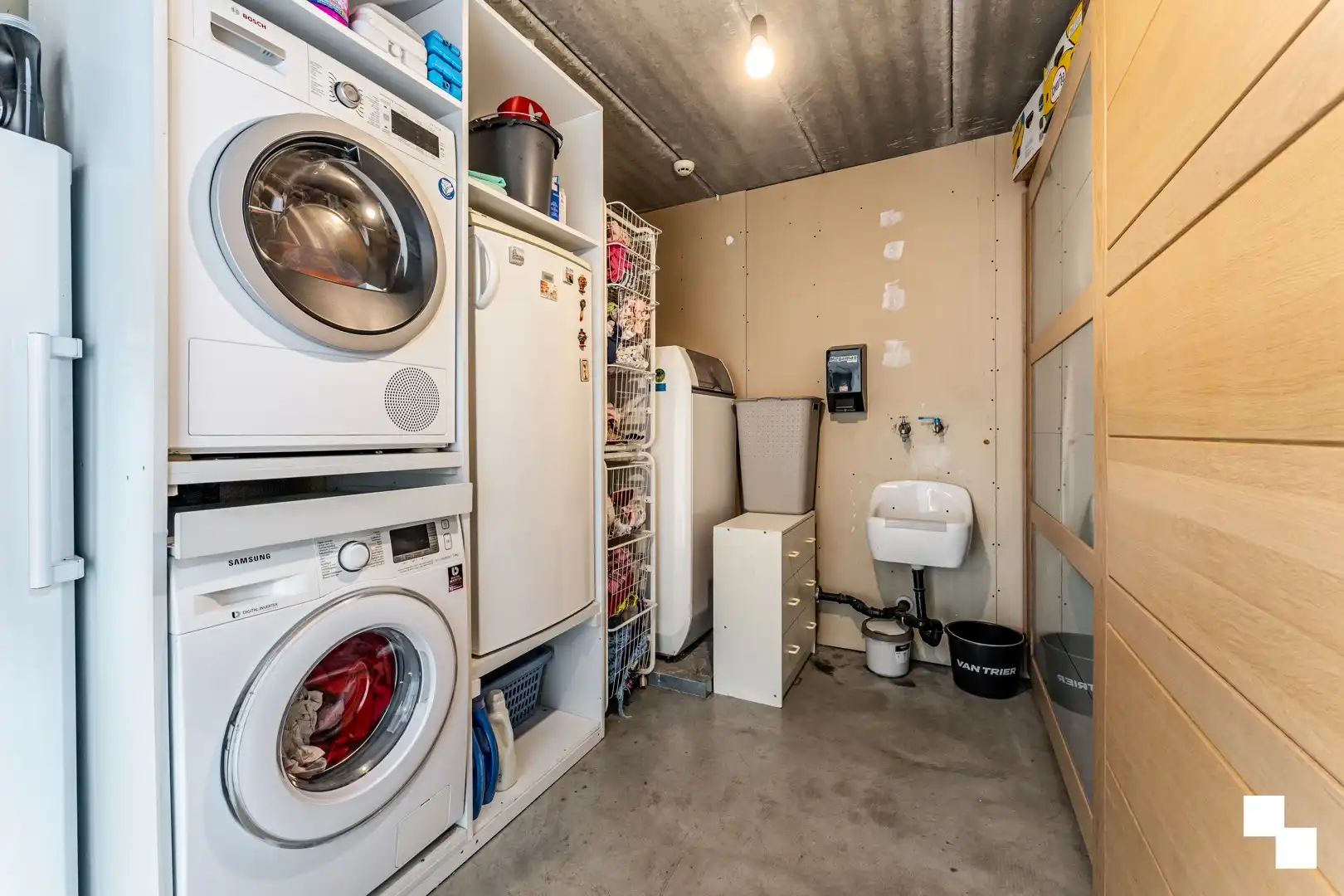 Industriële loft/woning op perceel van 460m² nabij centrum Izegem foto 25