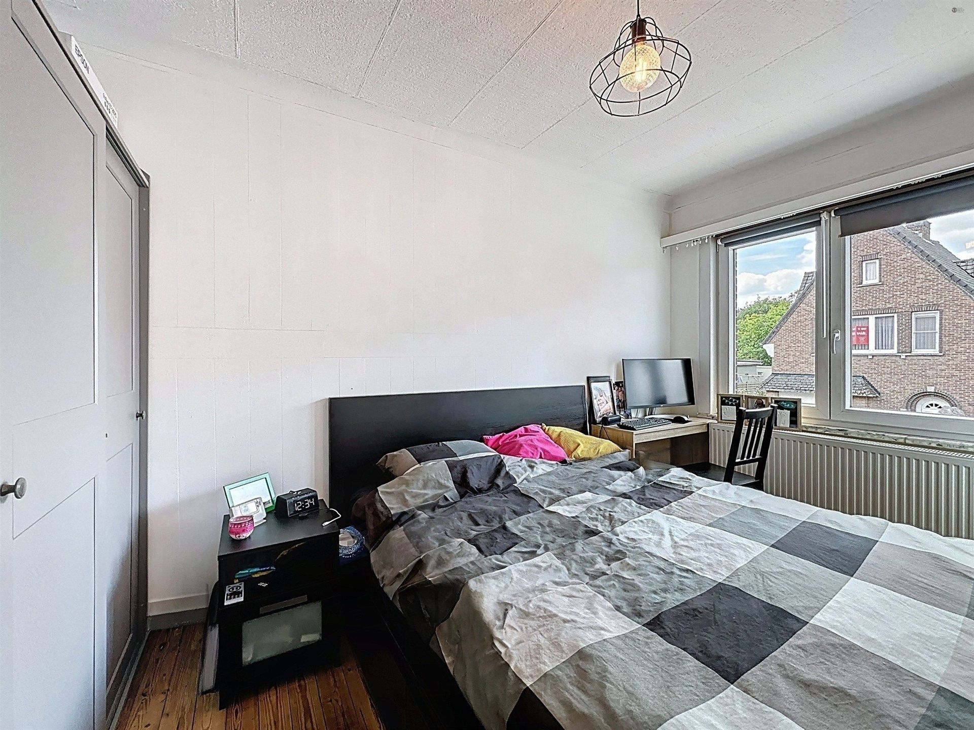 Gezinswoning met 3 slaapkamers en halfopen karakter! foto 11