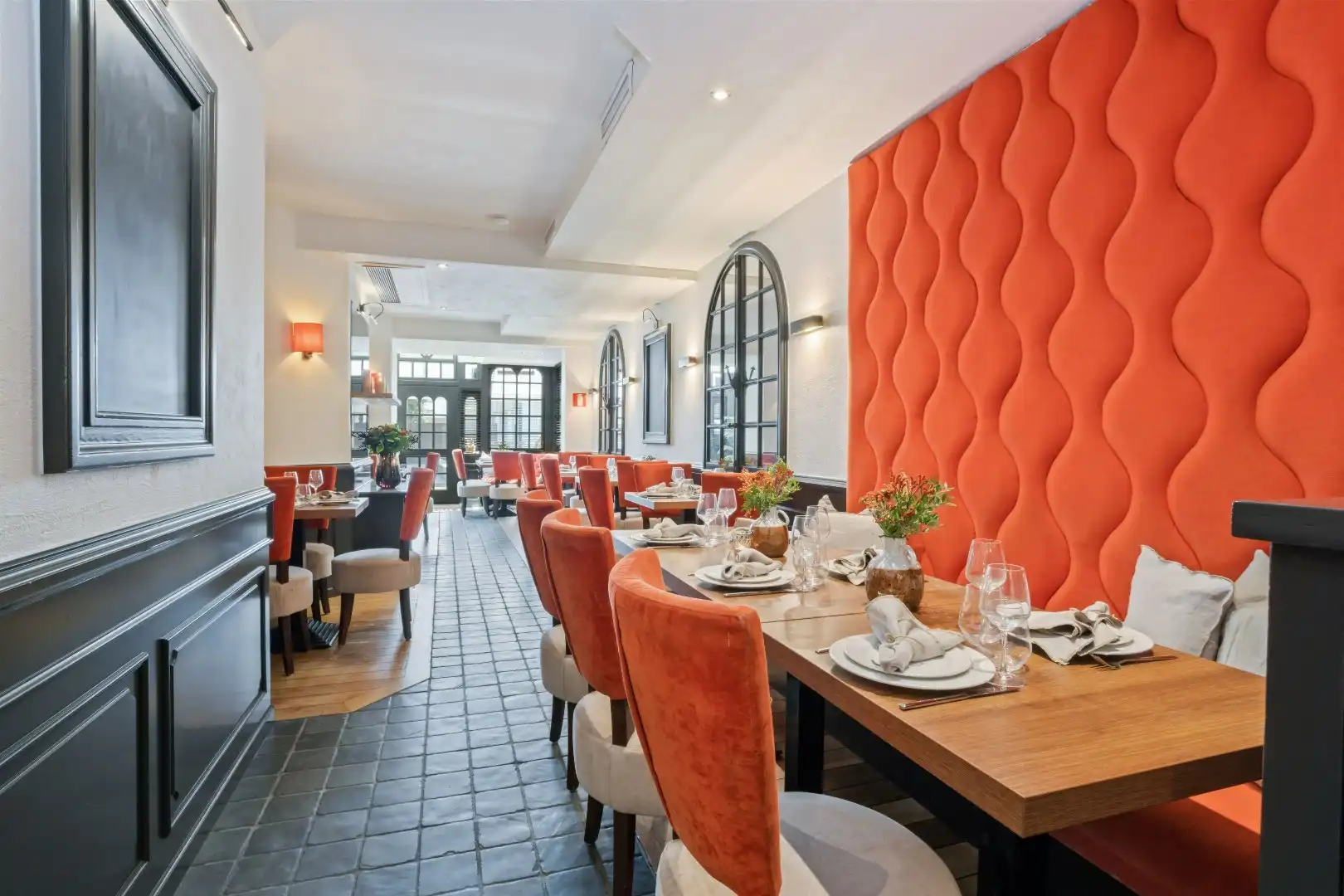 instapklaar (met meubels, keuken, apparatuur etc) restaurant in Knokke Het Zoute (Knokke) De Wielingen 5 te huur foto 10