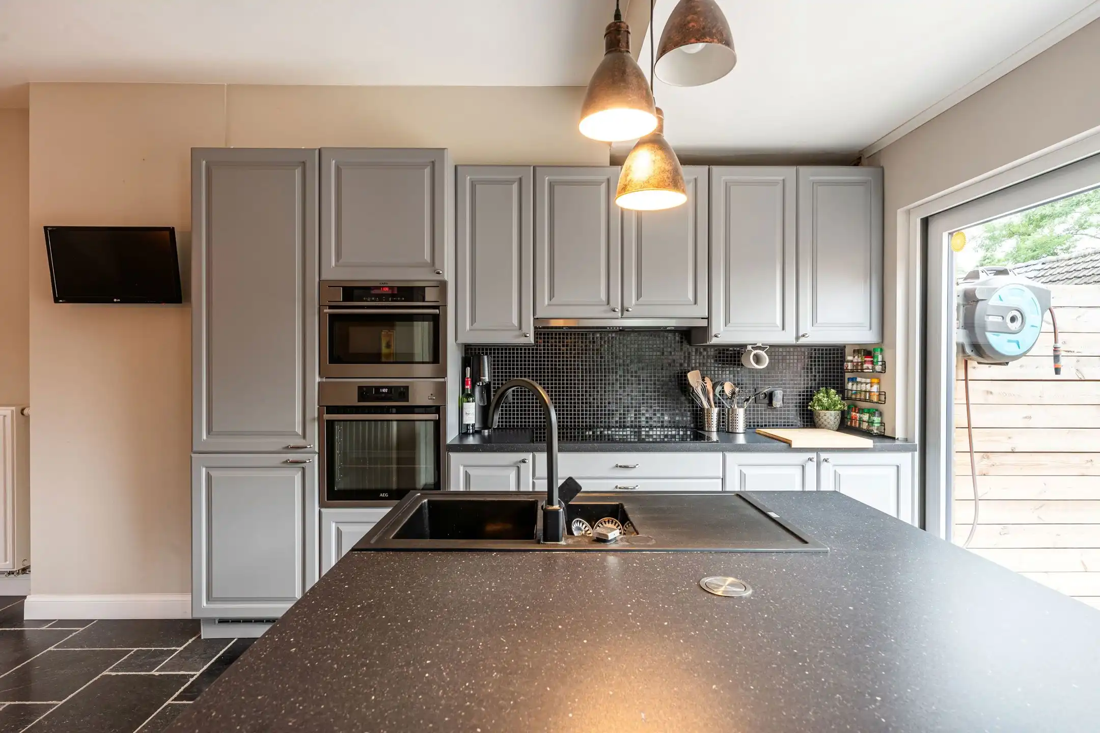 Recent gerenoveerde woning op toplocatie  foto 11