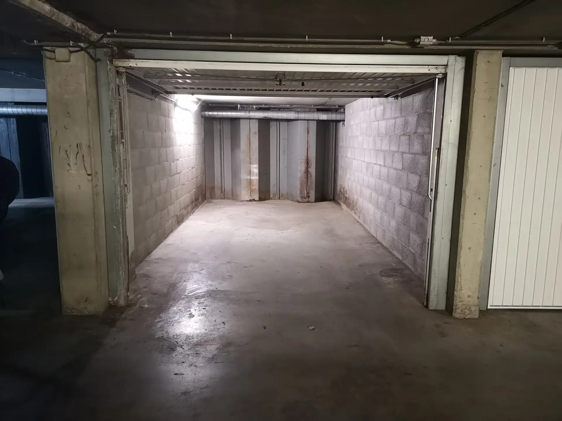 Duplex-appartement met twee terrassen en garagebox foto 13
