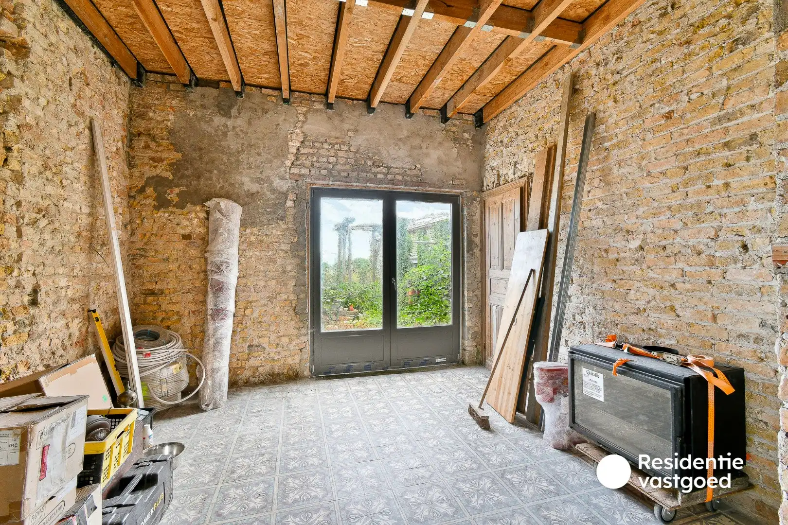 Ruime woning met uitzonderlijk veel mogelijkheden en prachtig zicht vanuit de tuin foto 5