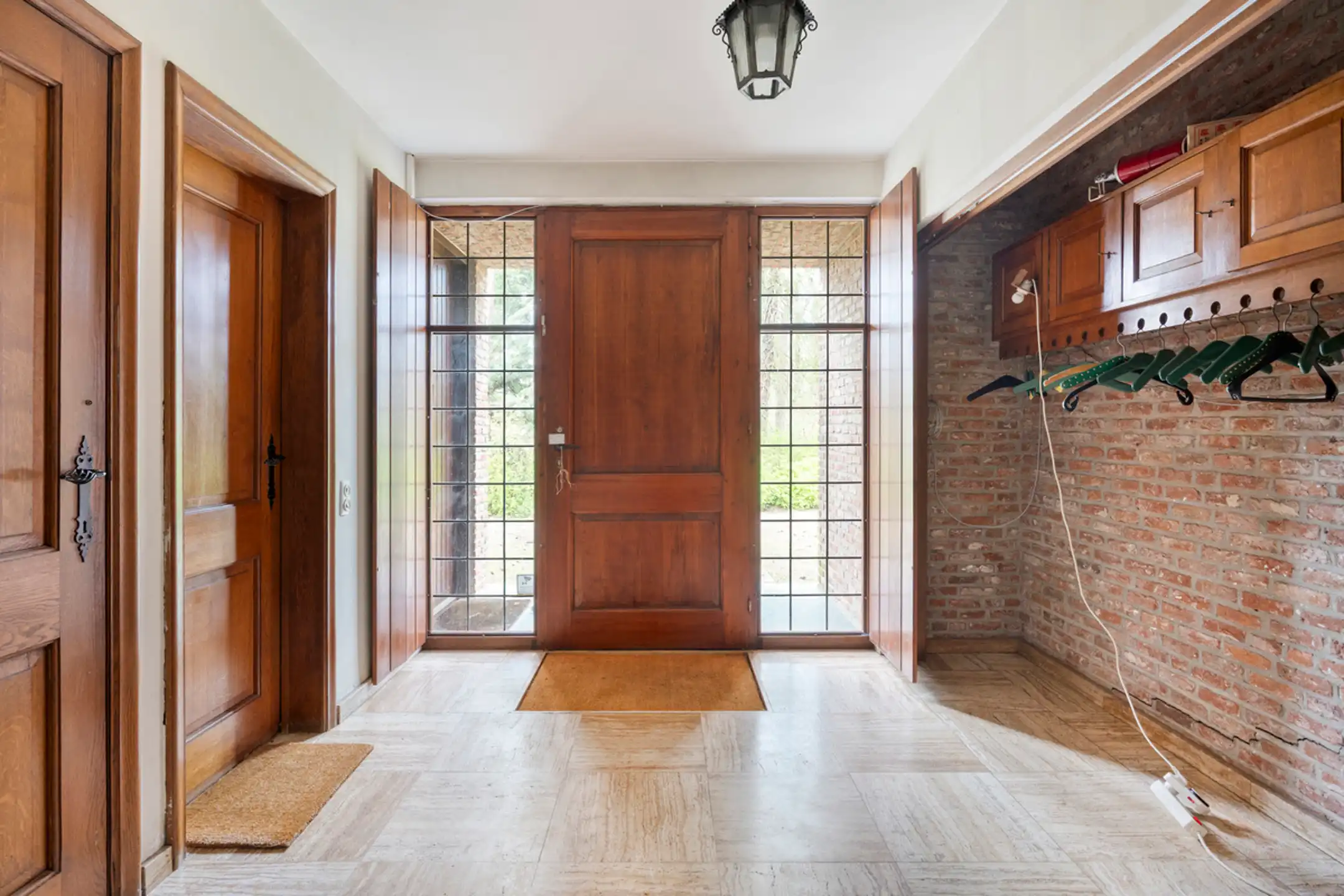 Uniek groen gelegen landhuis met eventuele praktijkruimte foto 13