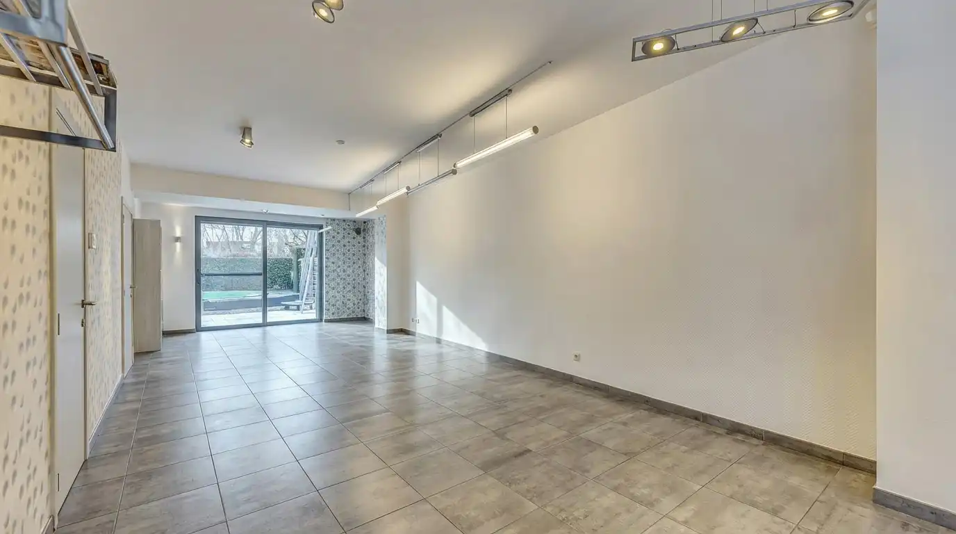 Woonst met 4 slpks en verwarmd zwembad in Erembodegem foto 14