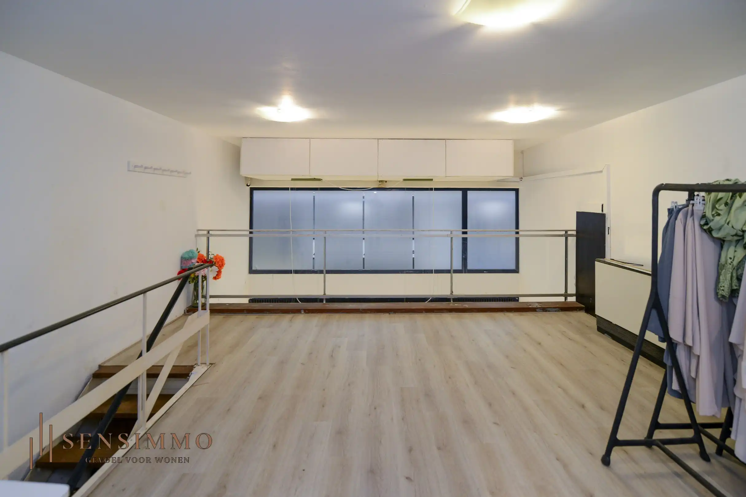 Handelspand in shopping 3 te Genk foto 7