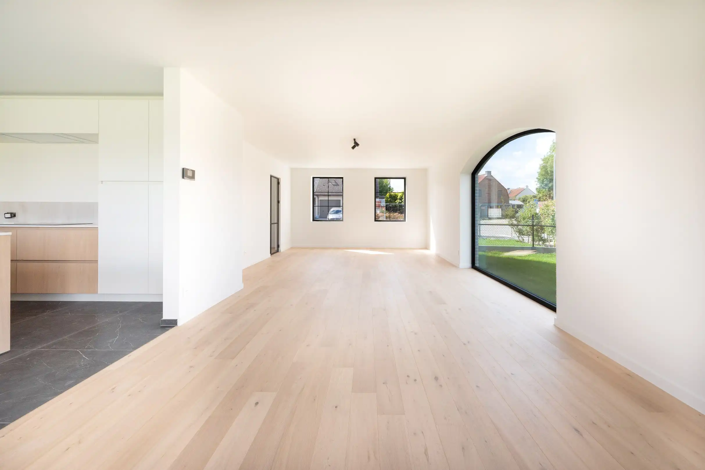 Karaktervolle nieuwbouwvilla met uitzonderlijke ruimte en verfijnde afwerking. foto 6
