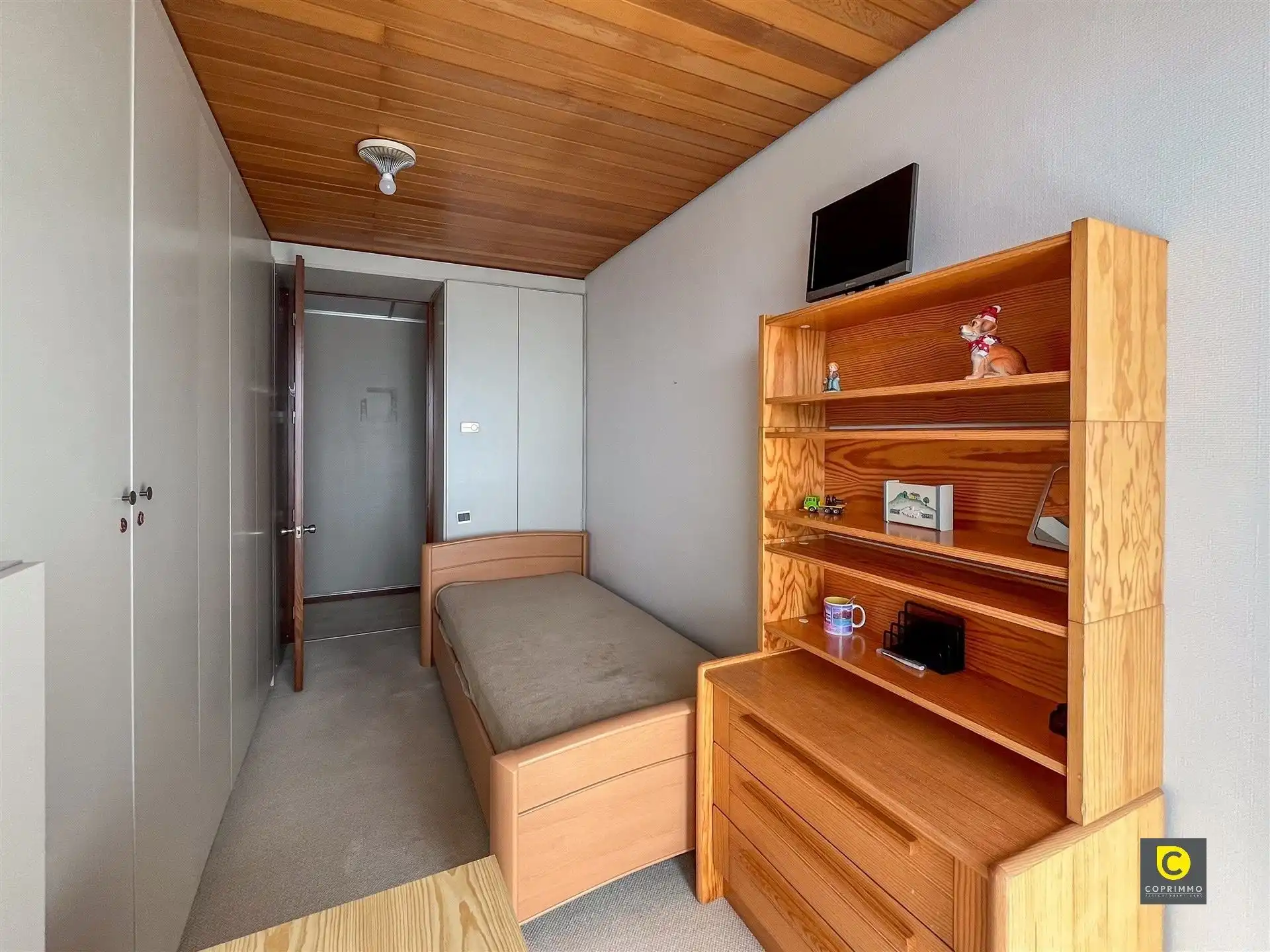 IN OPTIE! Ruim 3 slpk app. met panormaisch uitzicht! foto 9