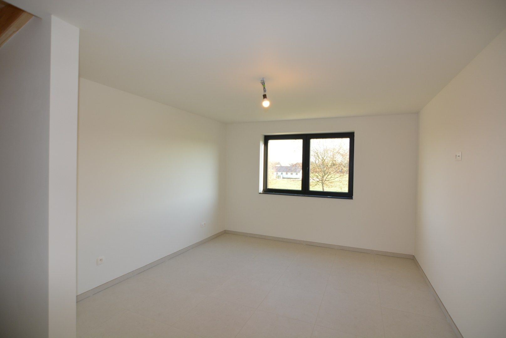 Halfvrijstaande nieuwbouwwoning op 3a 70ca met 3 slpk. foto 14