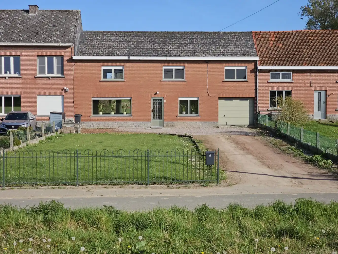 Hoofdfoto van de publicatie: Landelijk gelegen woning met tuin