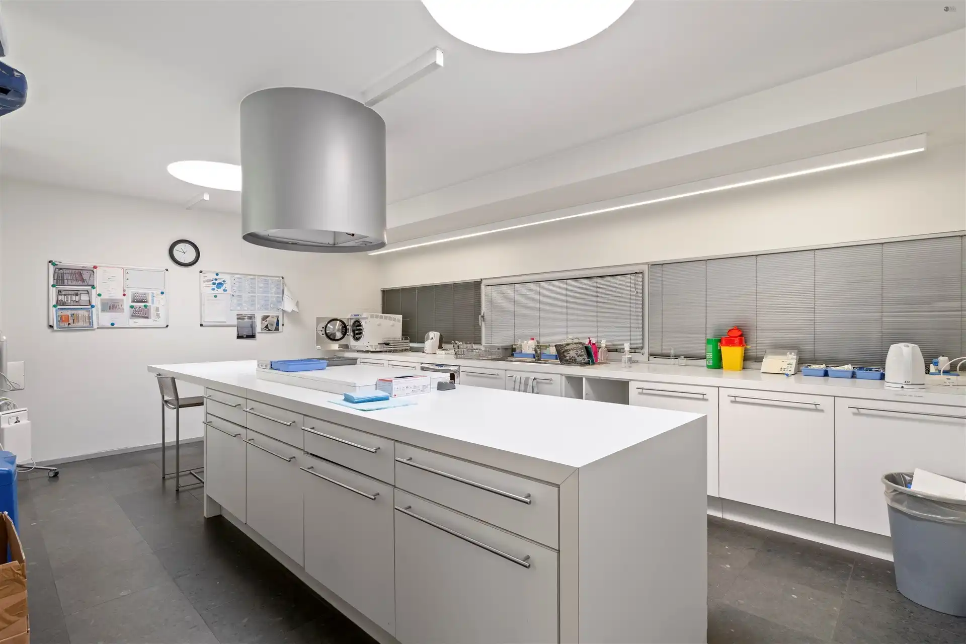 Ivesteringsvastged Praktijk + appartementsgebouw foto 27