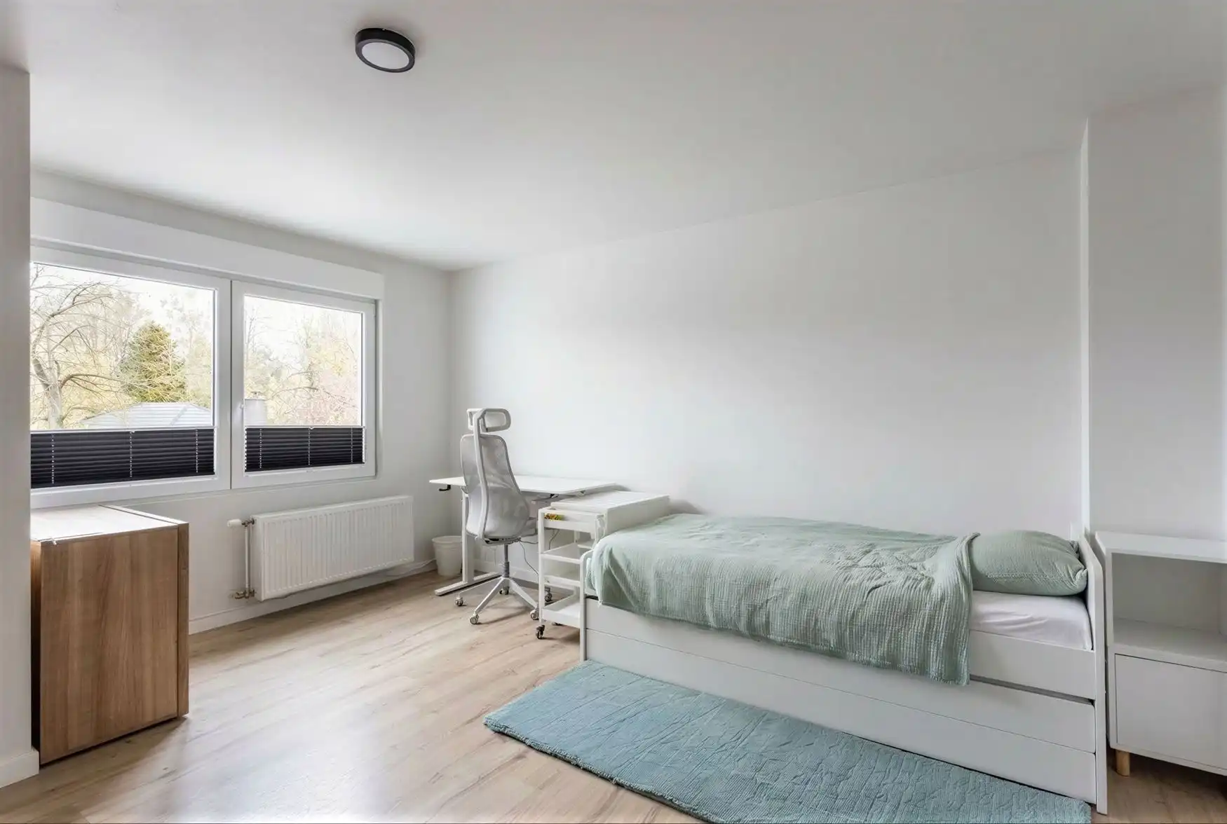 Volledig gerenoveerde gezinswoning met tuin in Drongen foto 7