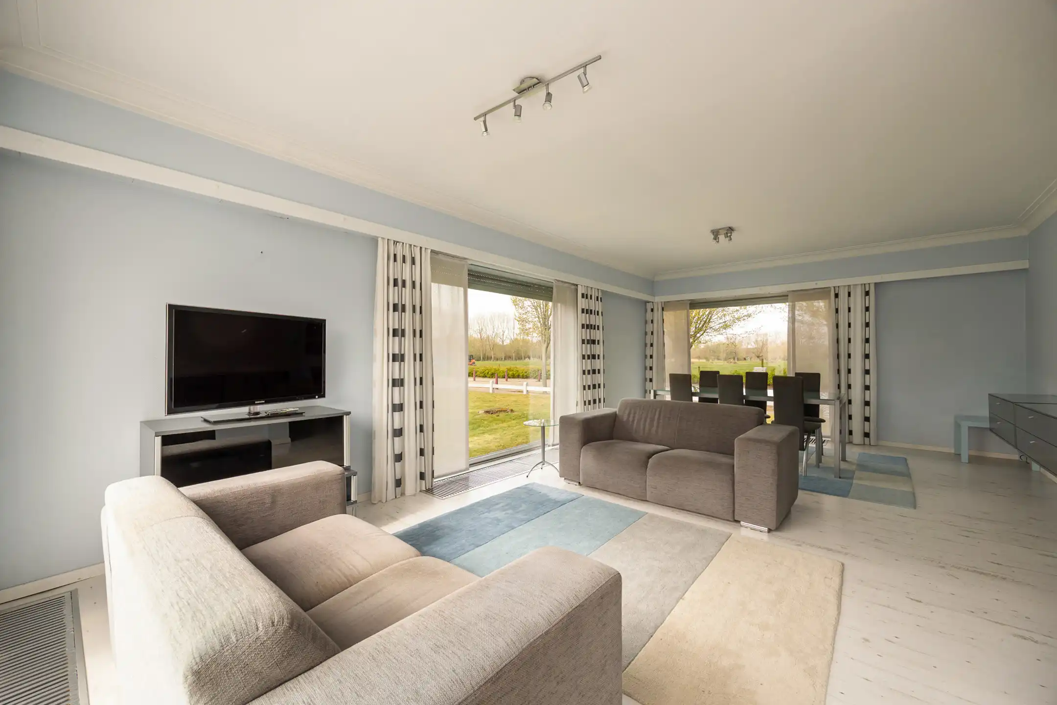 Laagbouwwoning met uitbreidingsmogelijkheden op TOP locatie foto 10