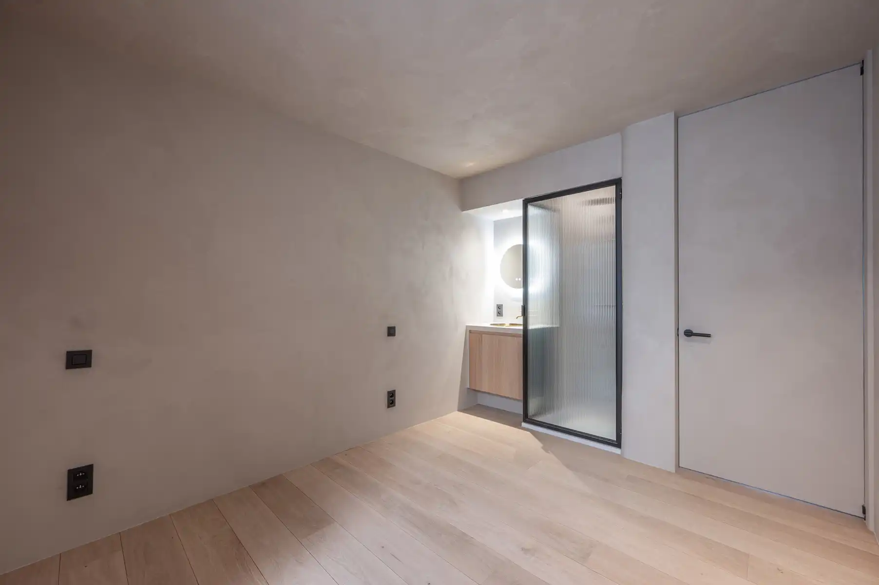 Tijdloos gerenoveerd appartement met zijdelings zeezicht  foto 17