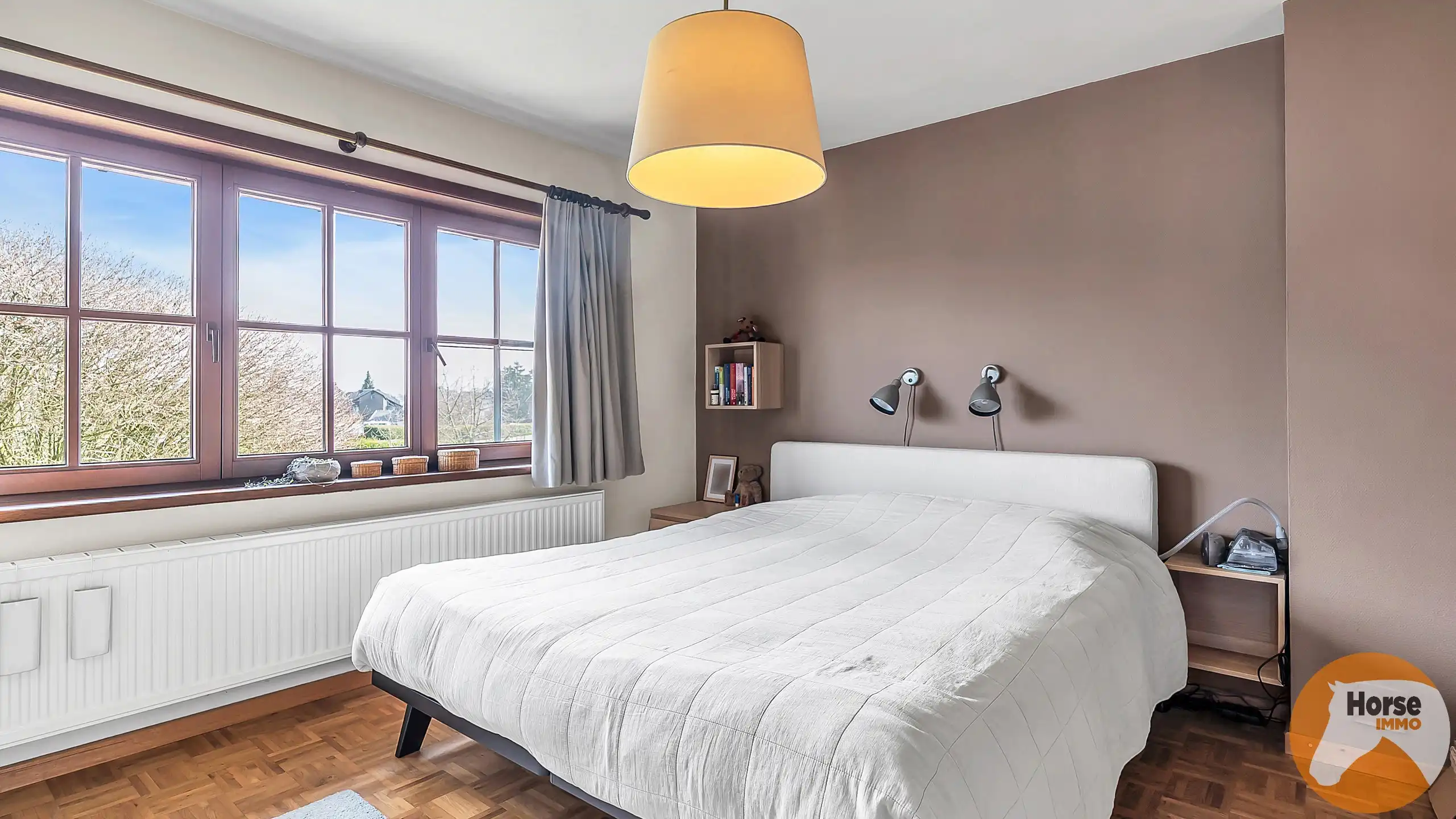 OPGLABBEEK - Gezinswoning met tuin, weide en paardenstallen  foto 18