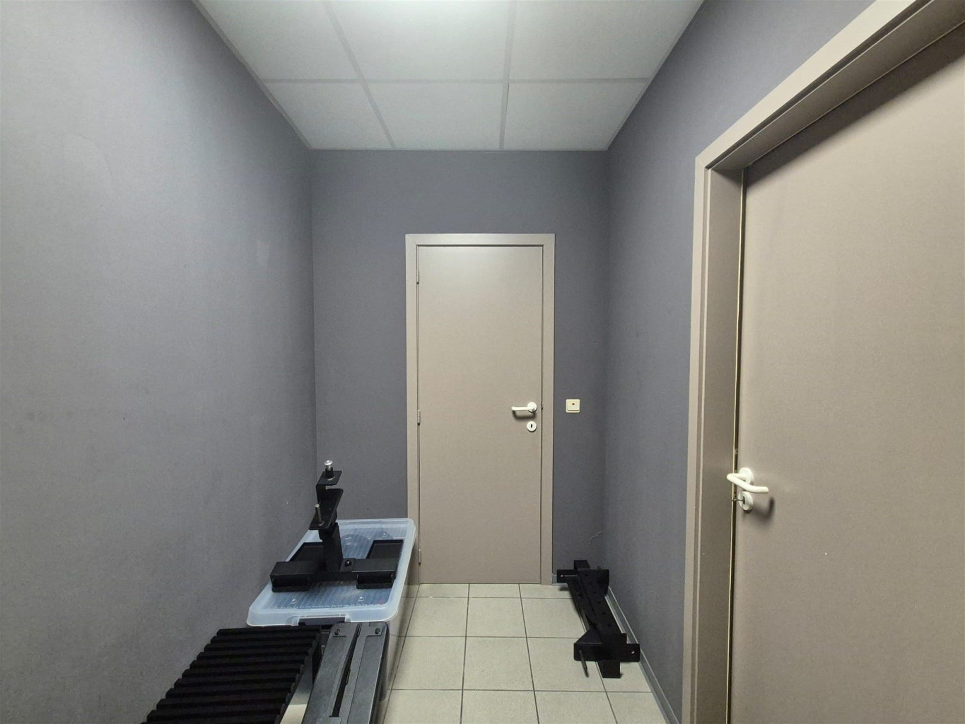Zeer gunstig gelegen handelspand met mooie etalage. foto 14