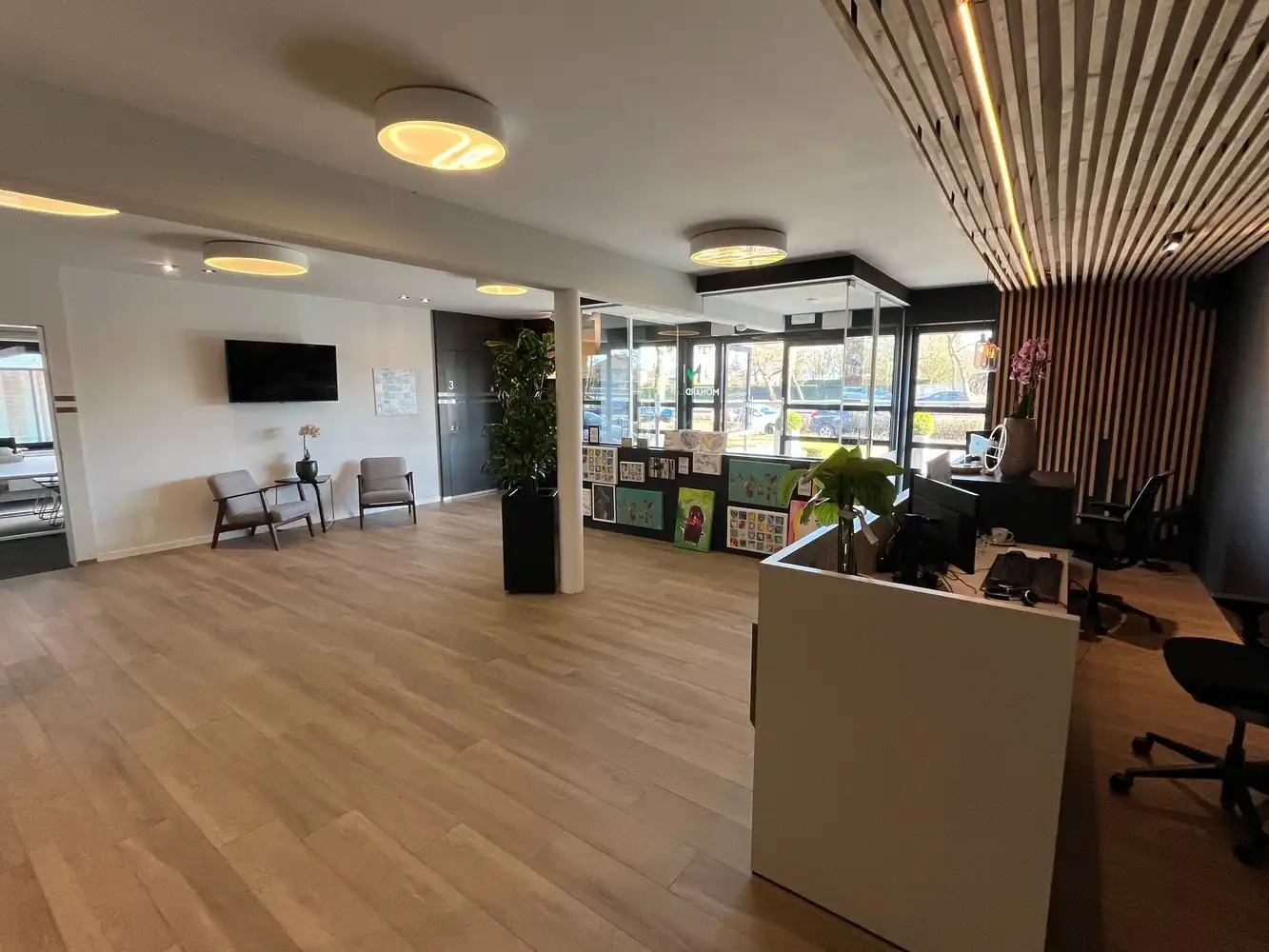 Kantoorgebouw met 54 parkeerplaatsen foto 9