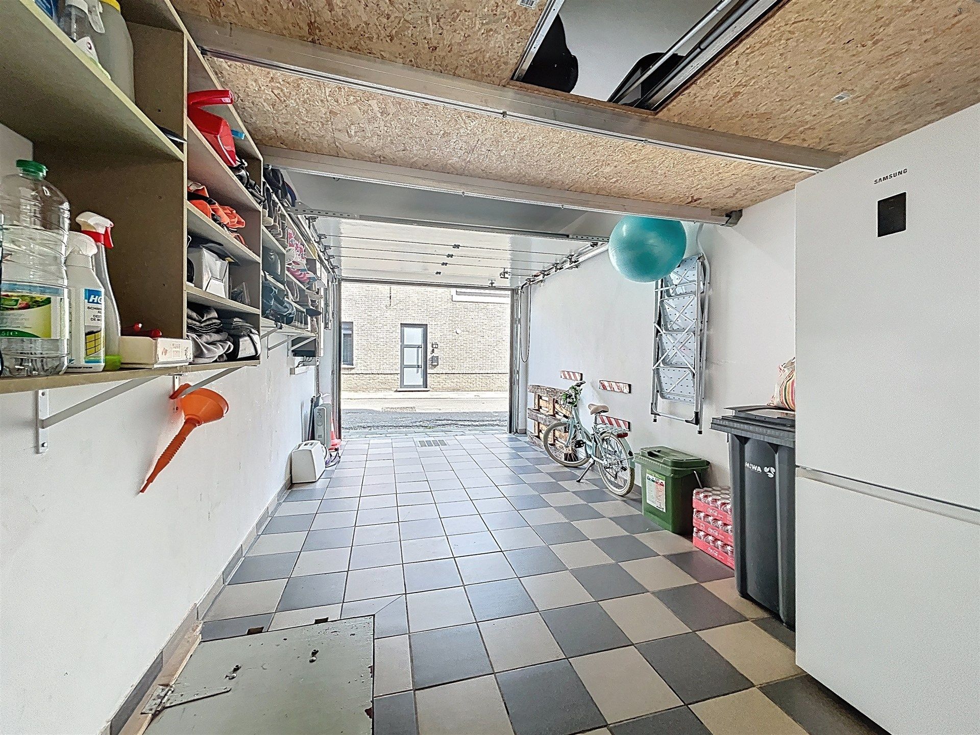 gerenoveerde gezinswoning met 3 slaapkamers en inpandige garage op perceel van 303m² foto 17