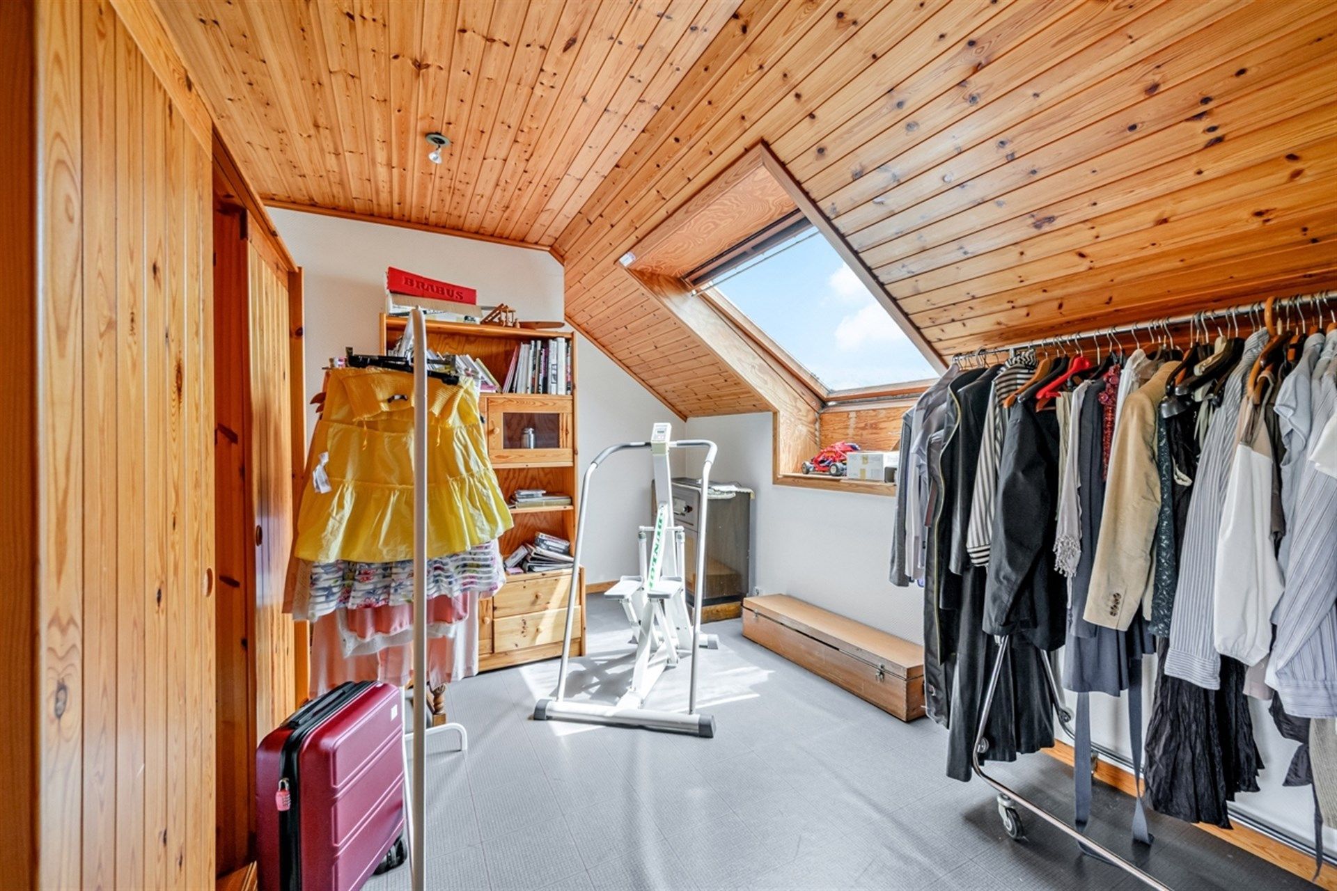 Te renoveren woning met veel potentieel op perceel van 1443m² foto 23