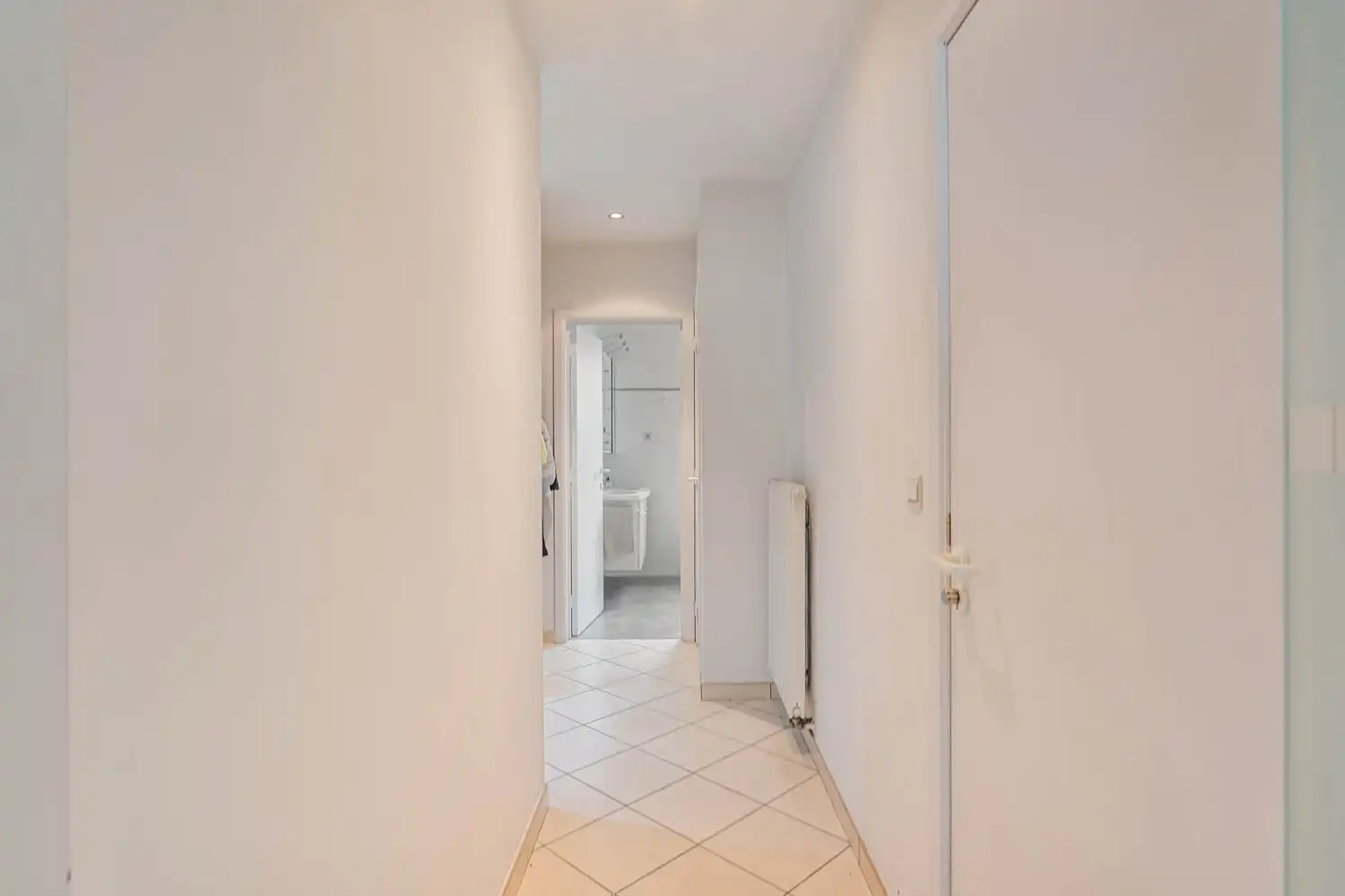 Gelijkvloers en energiezuinig appartement met 2 slaapkamers, een tuin en een autostaanplaats nabij het UZ Gasthuisberg te centrum Leuven! foto 9