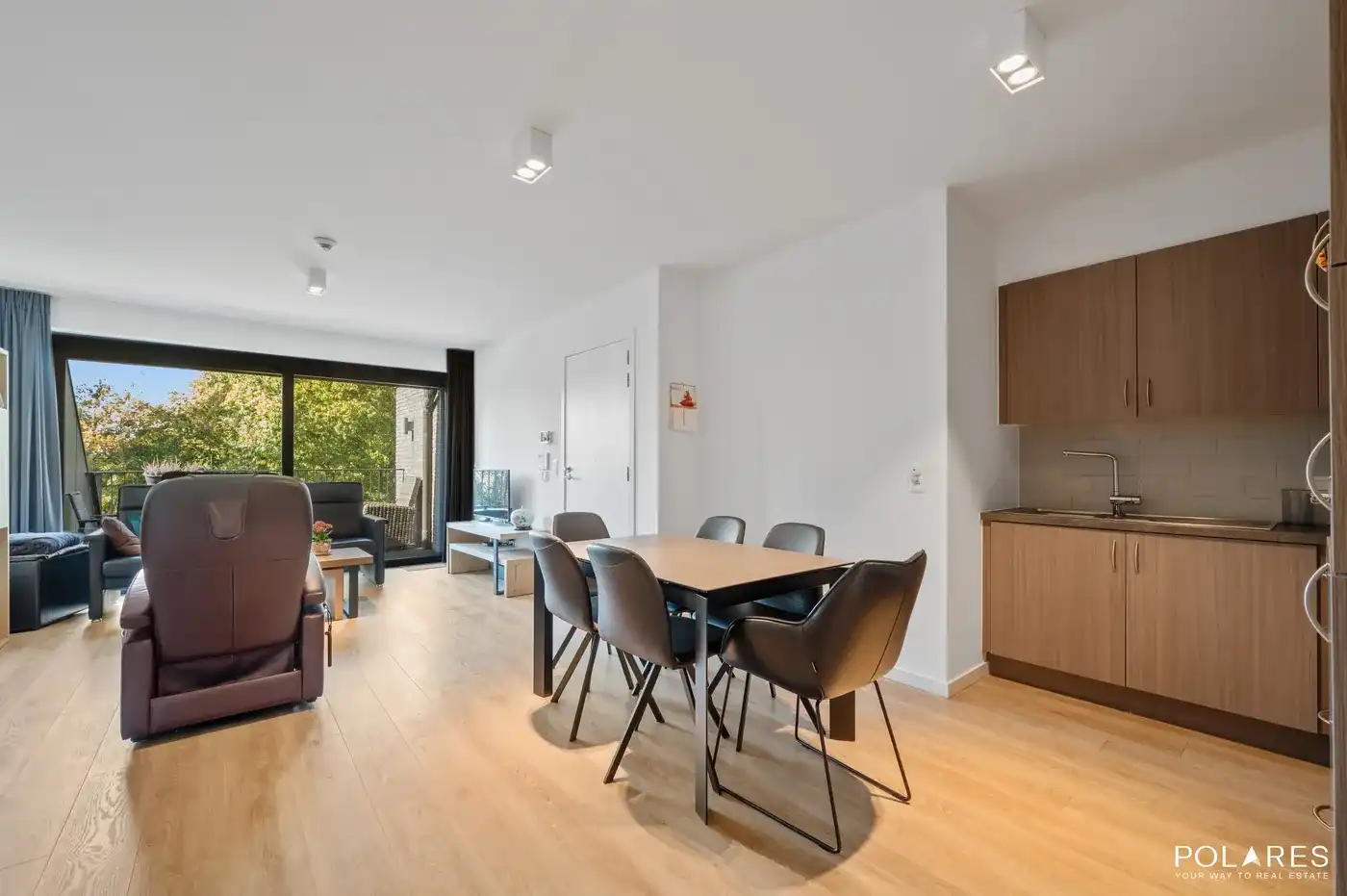Zorgeloos investeren in hartje Herent – Assistentiewoning met 2 slaapkamers foto 2