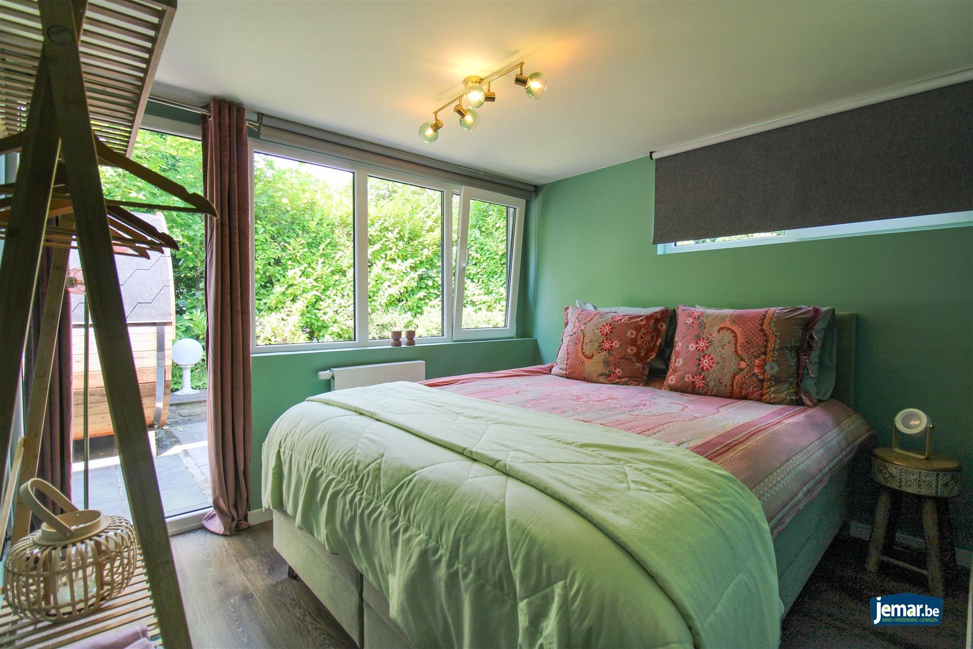 Stijlvol gerenoveerde vakantiewoning op vakantiedomein Sonnevijver met 2 slaapkamers, gelegen aan de Maanvijver, instapklaar en inclusief inboedel – ideaal voor eigen gebruik of verhuur! foto 5