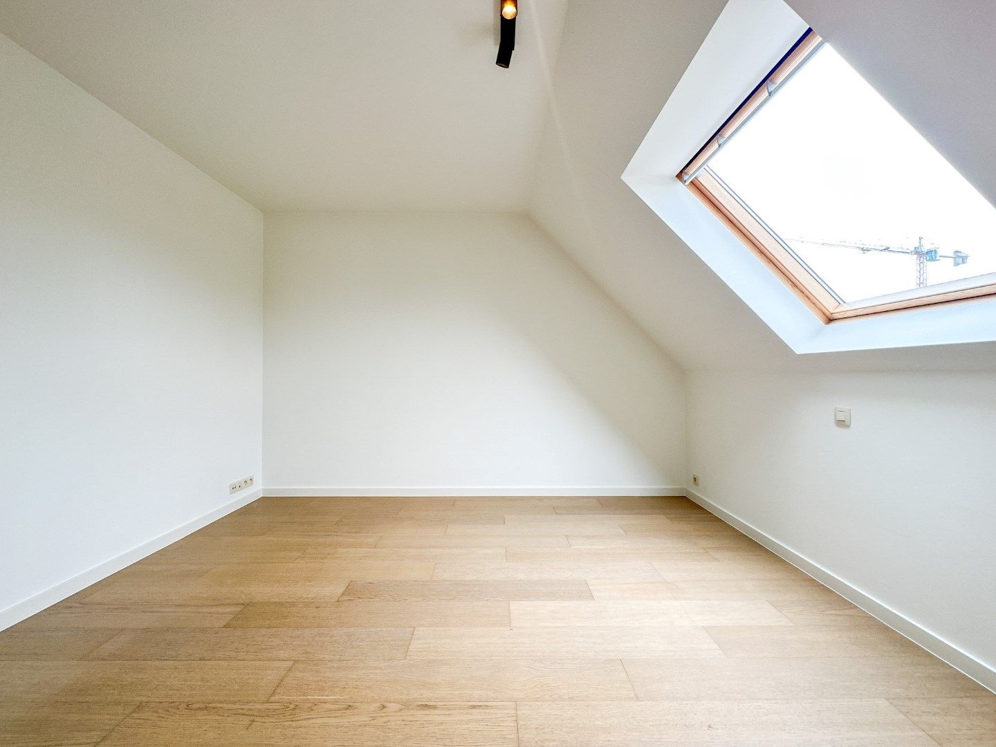 Instapklare woning met 3 slpk, tuin, autostaanplaats, rustige gelegen te Lichtervelde foto 16