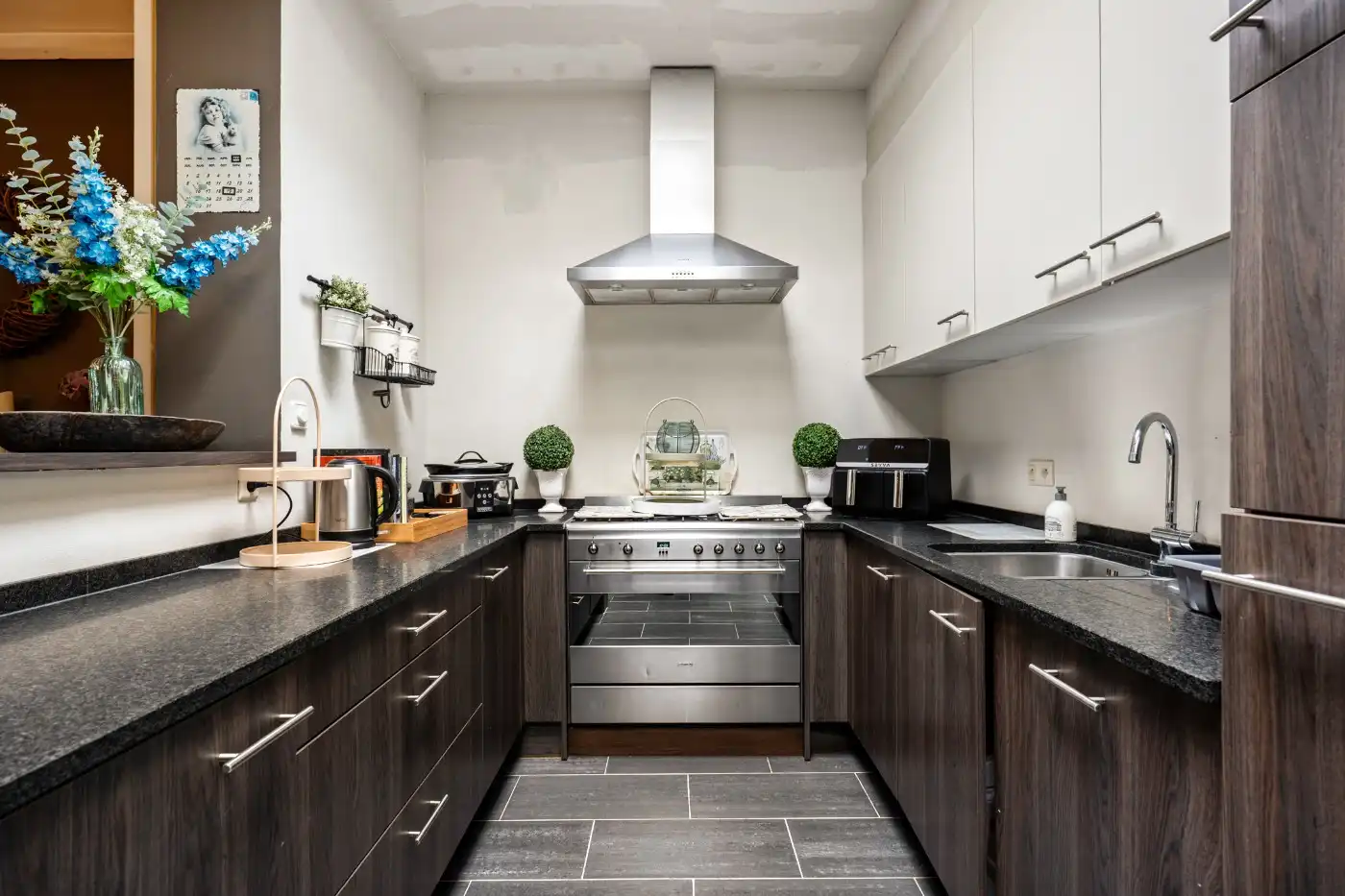 Instapklare woning met 2 à 3 slpk., tuin en garage foto 10