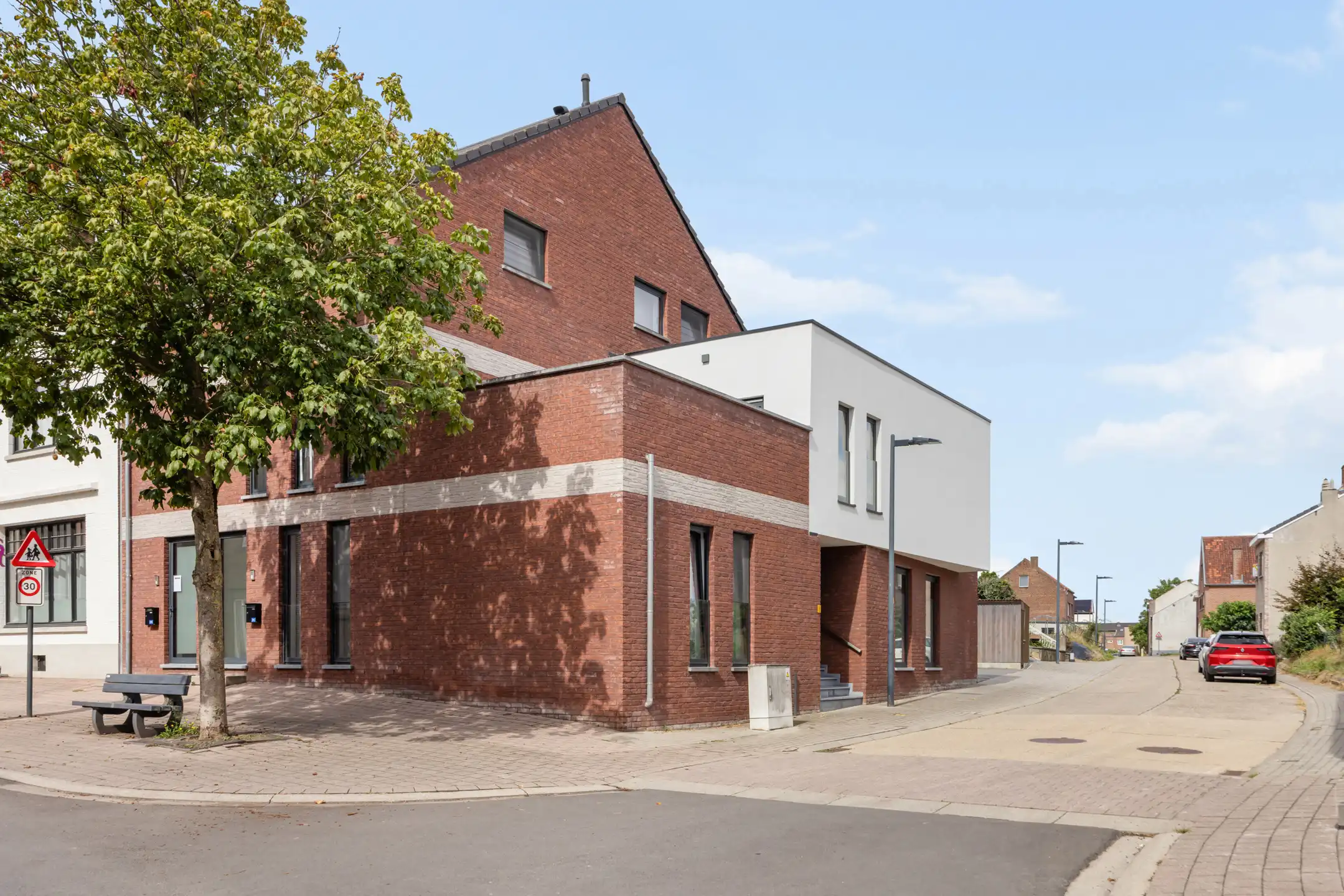 Modern duplexappartement met terras te Zichen foto {{pictureIndex}}