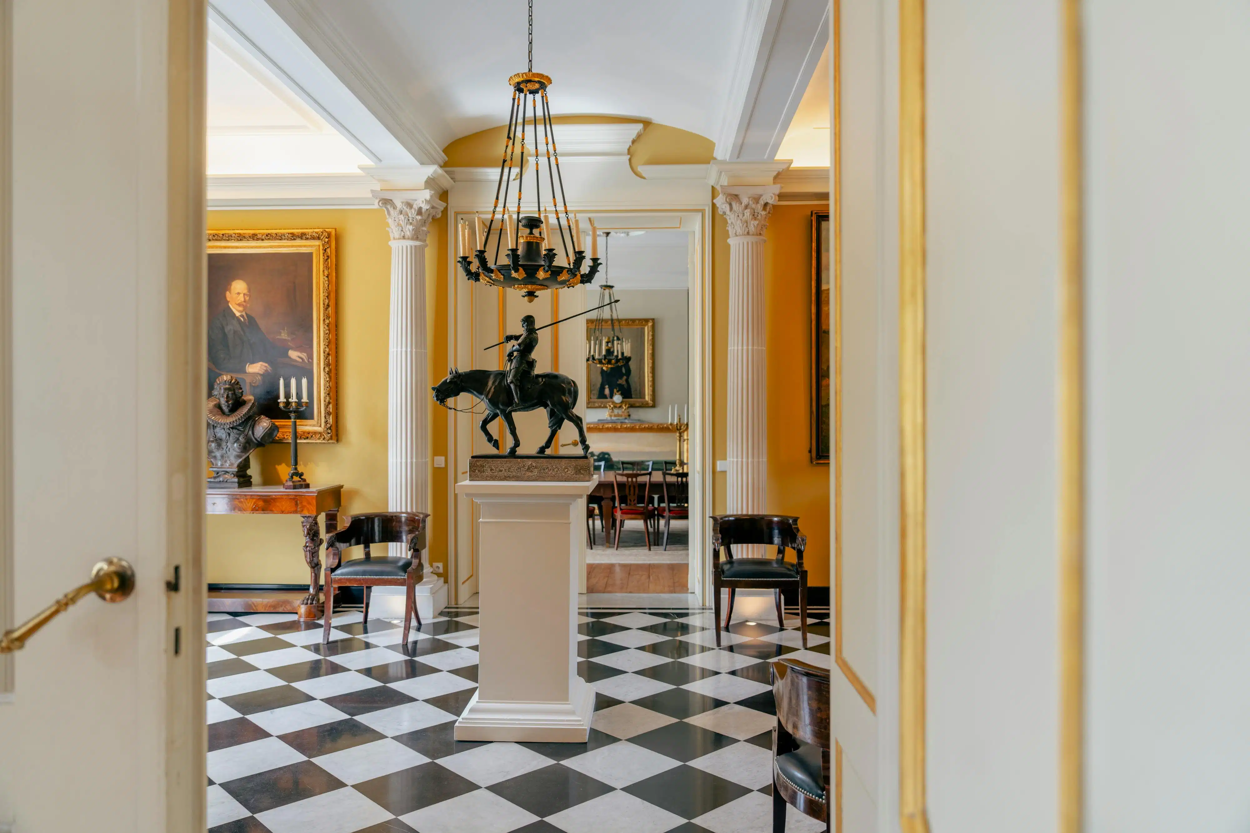 Uniek historisch kasteel op 9 hectare te koop in Geluveld foto 19