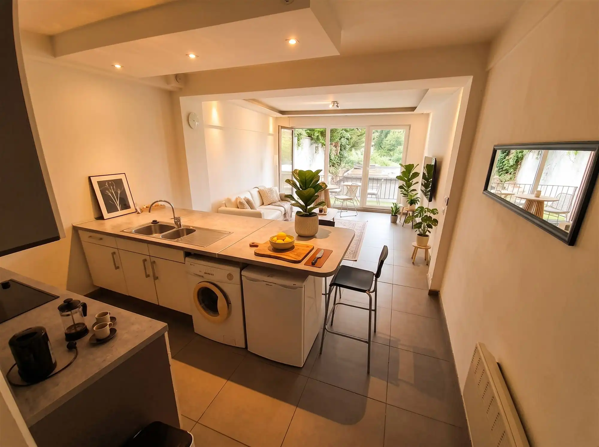 Ruime appartement met zalig terras nabij Centraal Station. foto 3