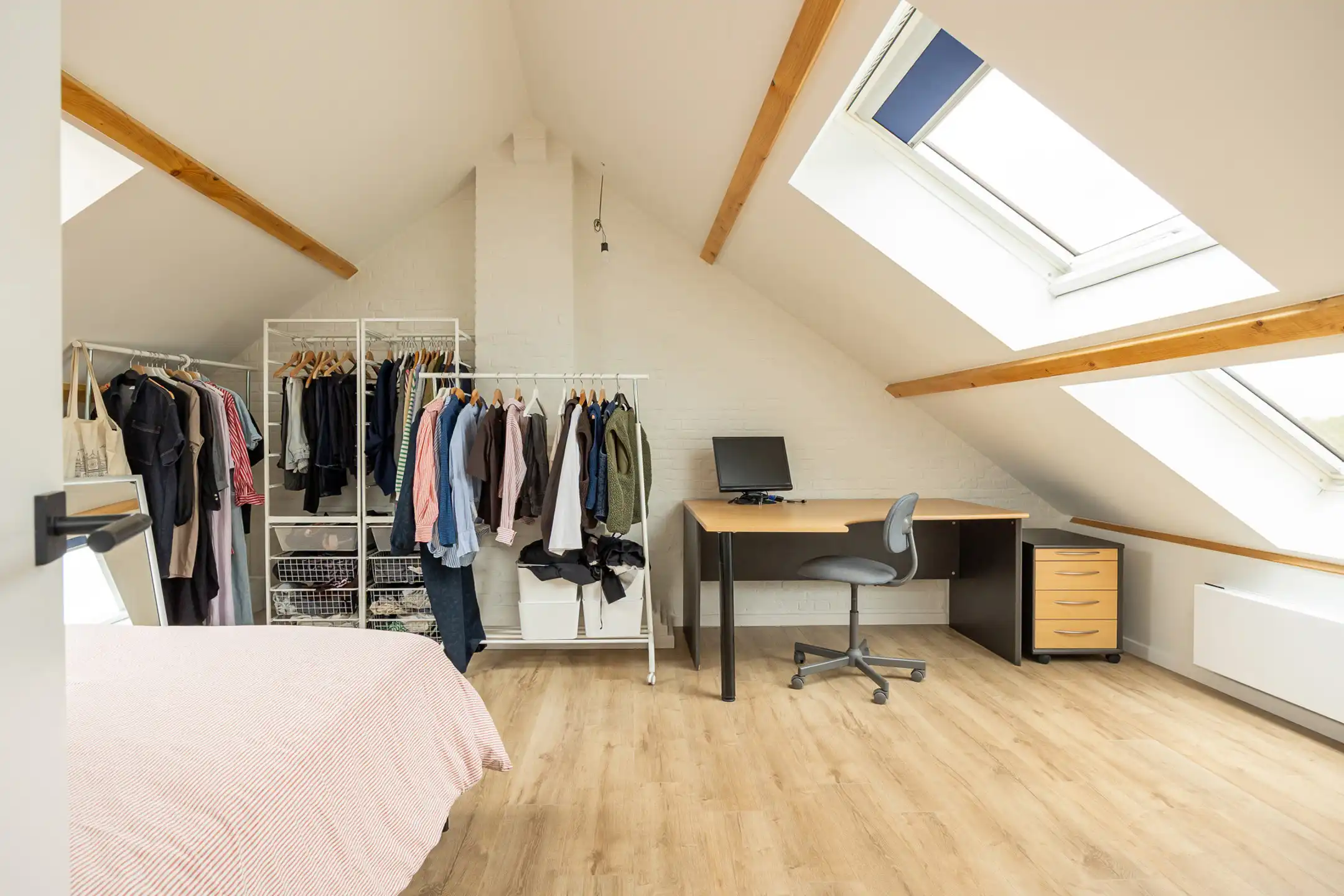 Duplex appartement met twee slaapkamers en tuin foto 13