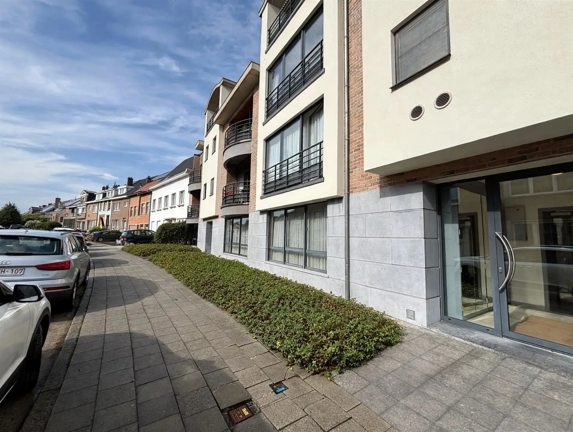 Gelijkvloers appartement met stadstuin en garage nabij het centrum van Aalst foto 12