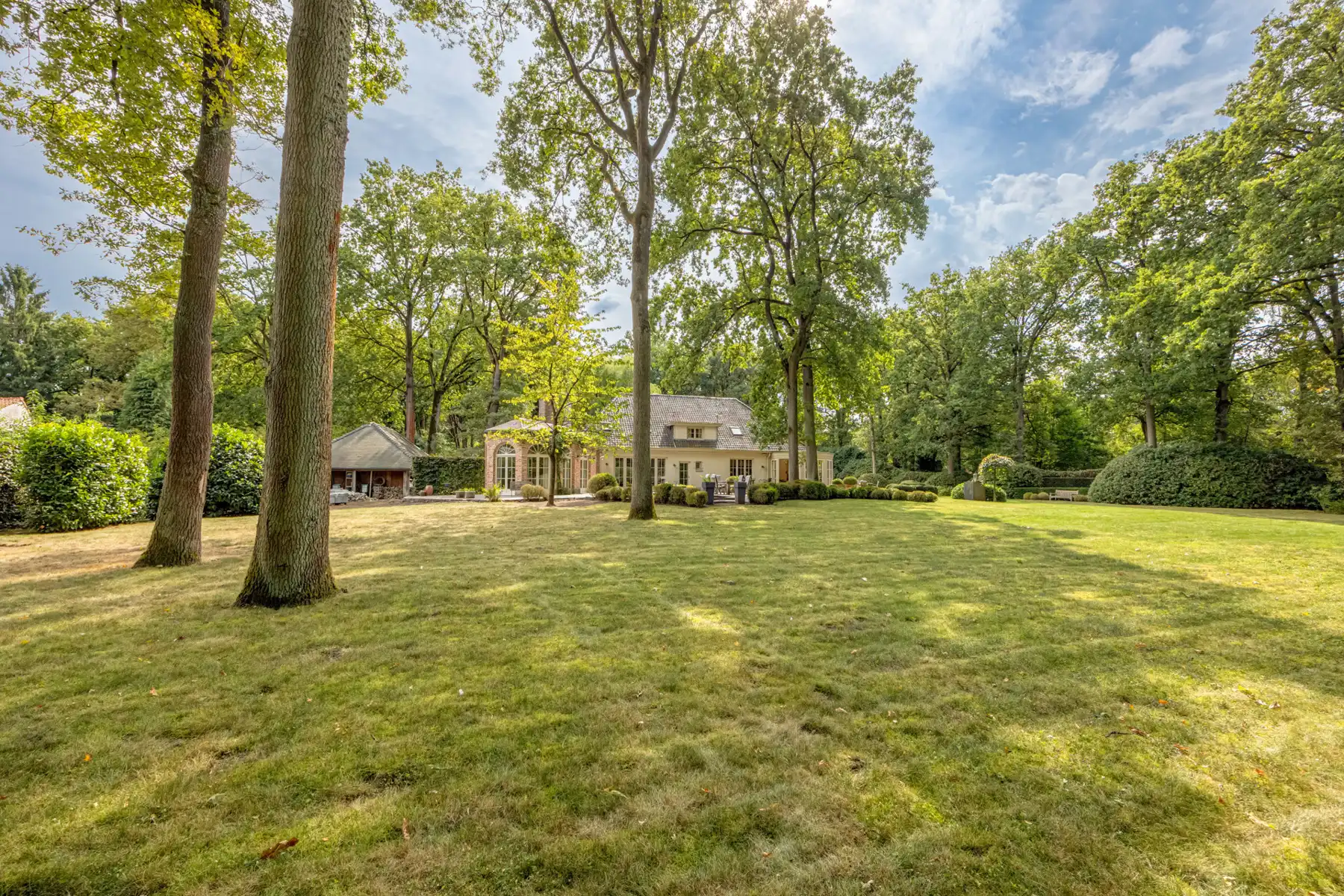 TIJDLOZE VILLA OP ABSOLUTE TOPLOCATIE TE ‘s-Gravenwezel foto 4