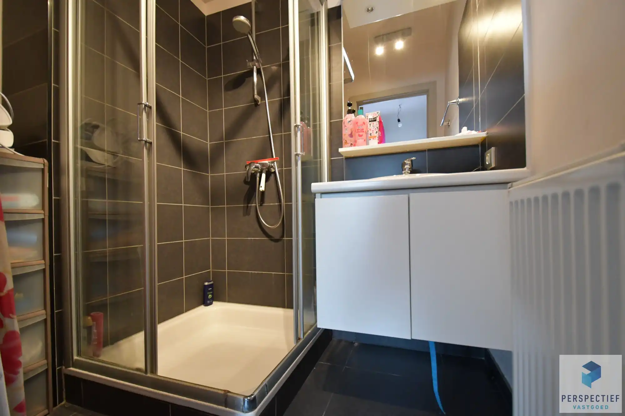 Ruim en modern woonappartement (bouwjaar 2020) met 2 slaapkamers en terras. foto 10