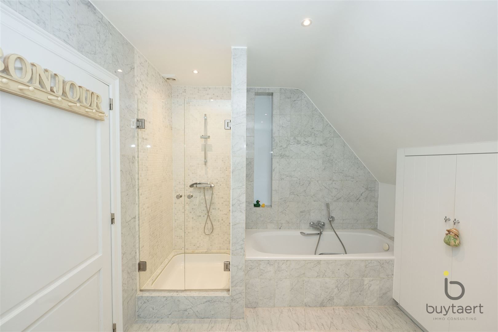 EXCLUSIEF: stijlvolle villa met een tijdloze inrichting op een toplocatie te Schilde! foto 67