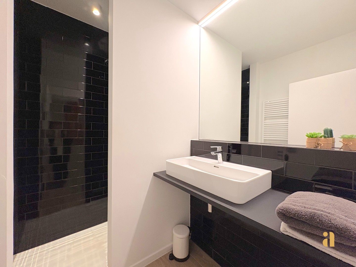 Luxueus gemeubeld appartement te huur foto 4