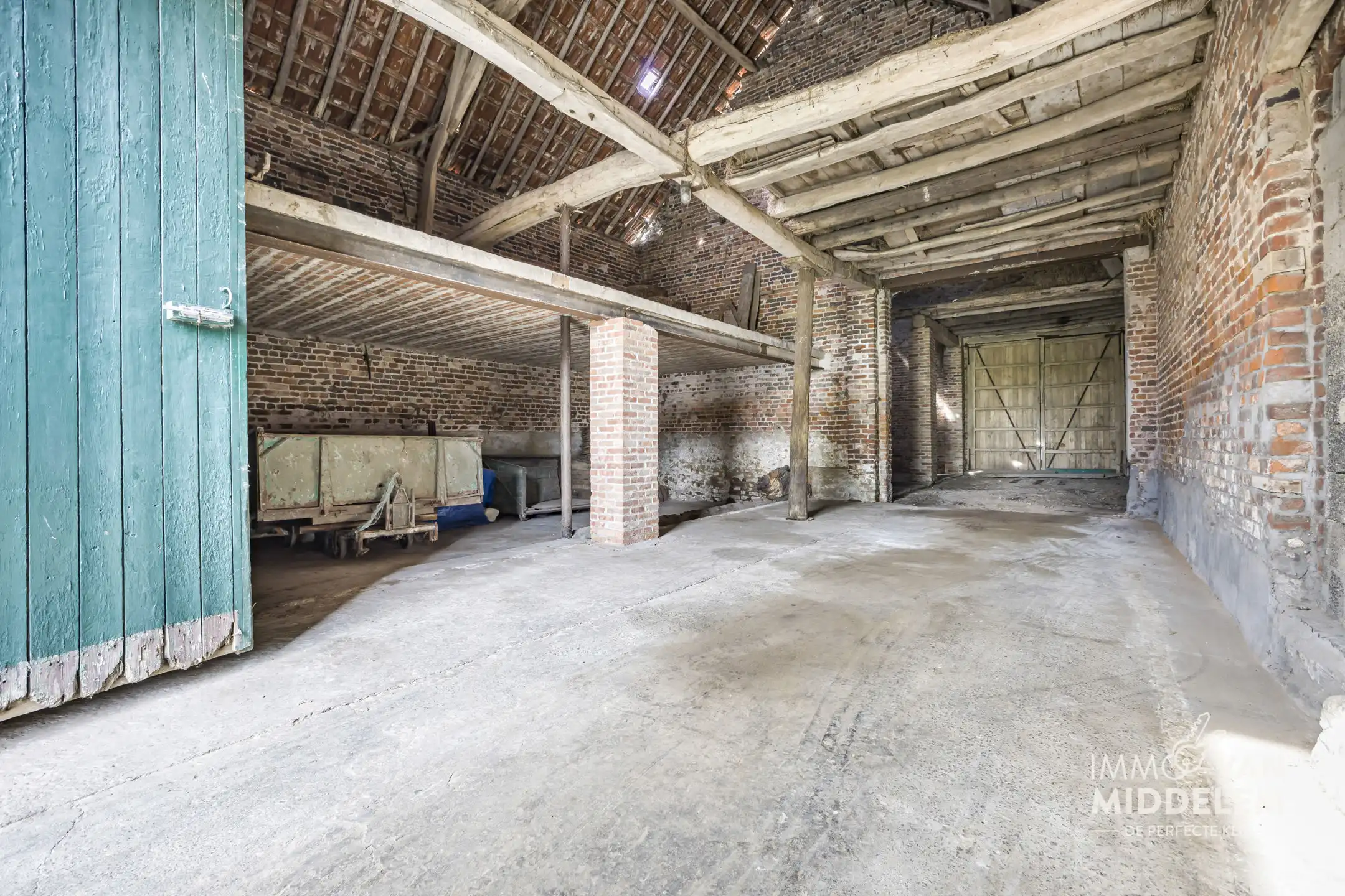 LANDELIJKE HOEVE MET BIJGEBOUWEN op ± 8,35 HECTAREN foto 21