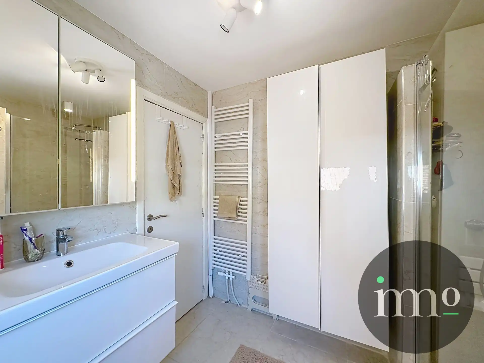 RUIME DRIEGEVELWONING MET 5 SLAAPKAMERS EN TUIN foto 13