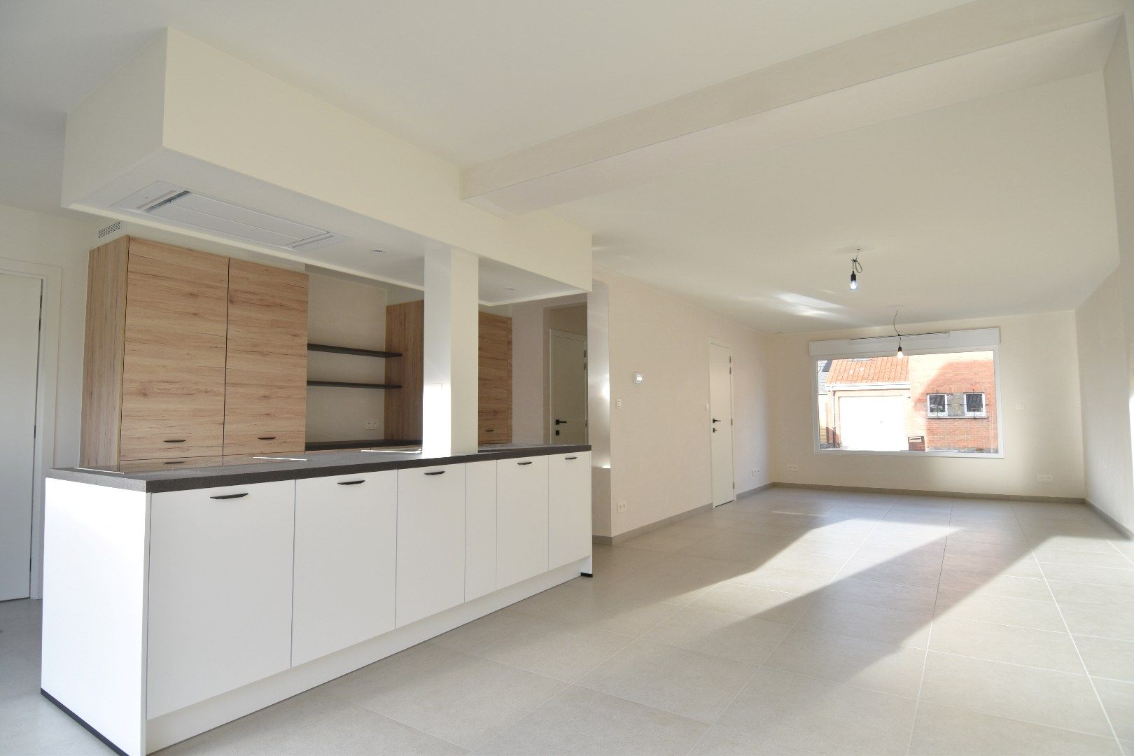 Volledig gerenoveerde woning met tuin en 3 slaapkamers foto 6