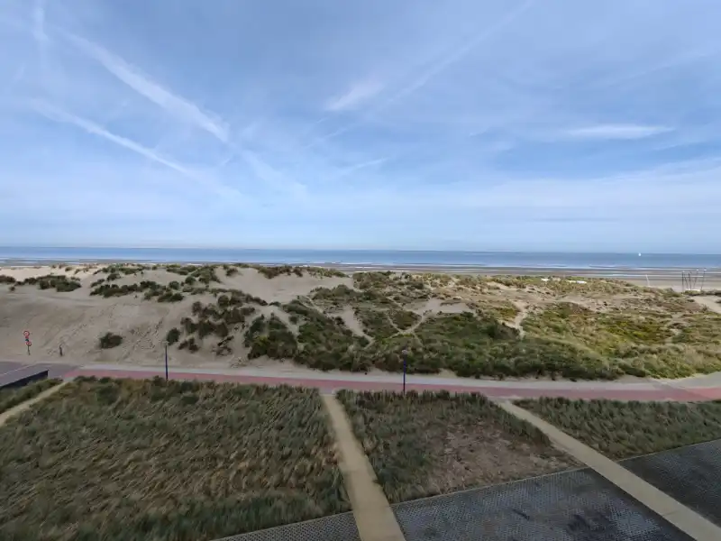Appartement met één slaapkamer frontaal zicht op zee foto 3