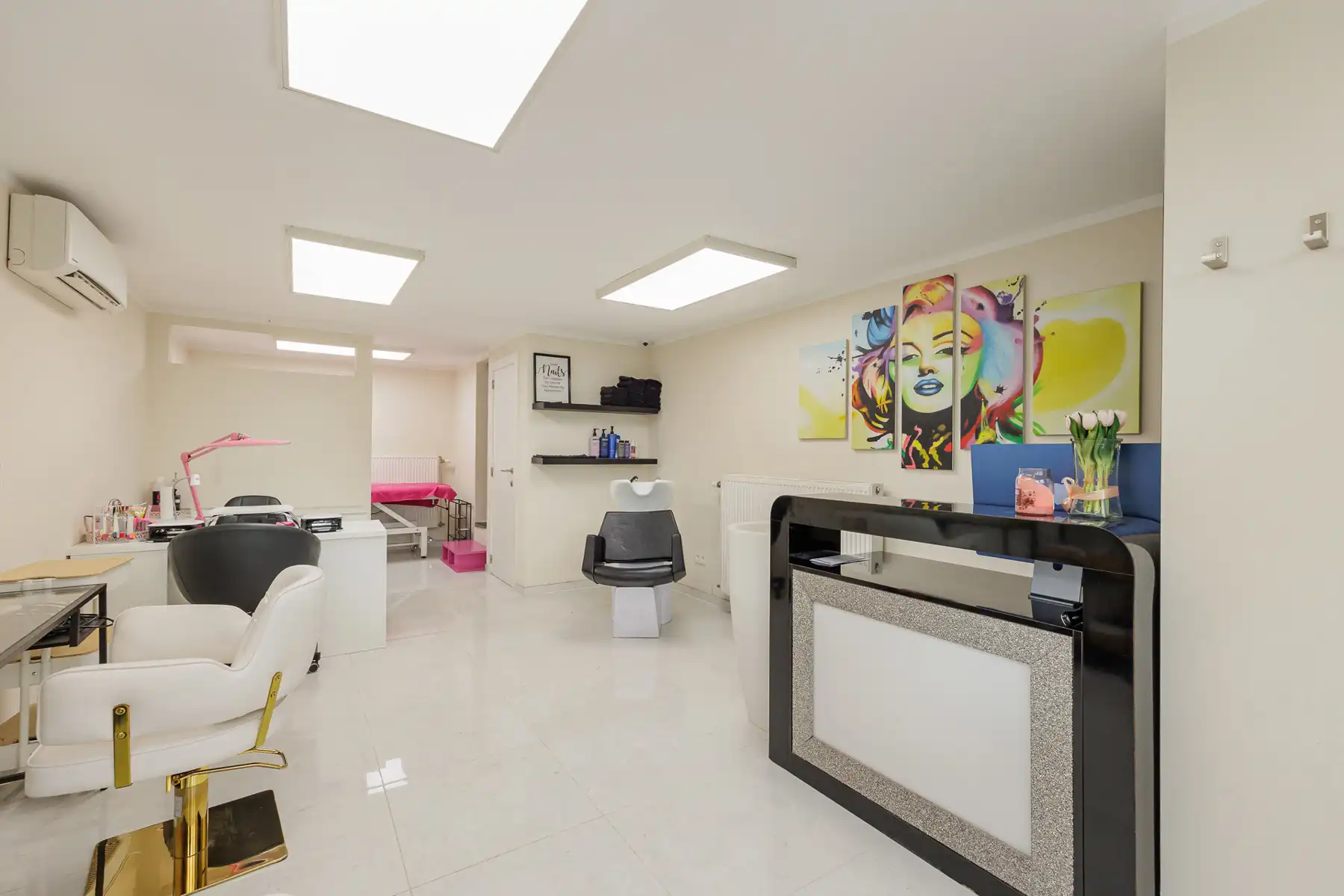GROTENDEEL GERENOVEERDE GEZINSWONING (SPLIT-LEVEL) MET 3 SLAAPKAMERS, GROTE LEEFRUIMTE EN ZEER GUNSTIG EPC-LABEL OP EEN FIJN PERCEEL VAN 9A20CA IN GELIEFDE WOONWIJK IN HELCHTEREN foto 11