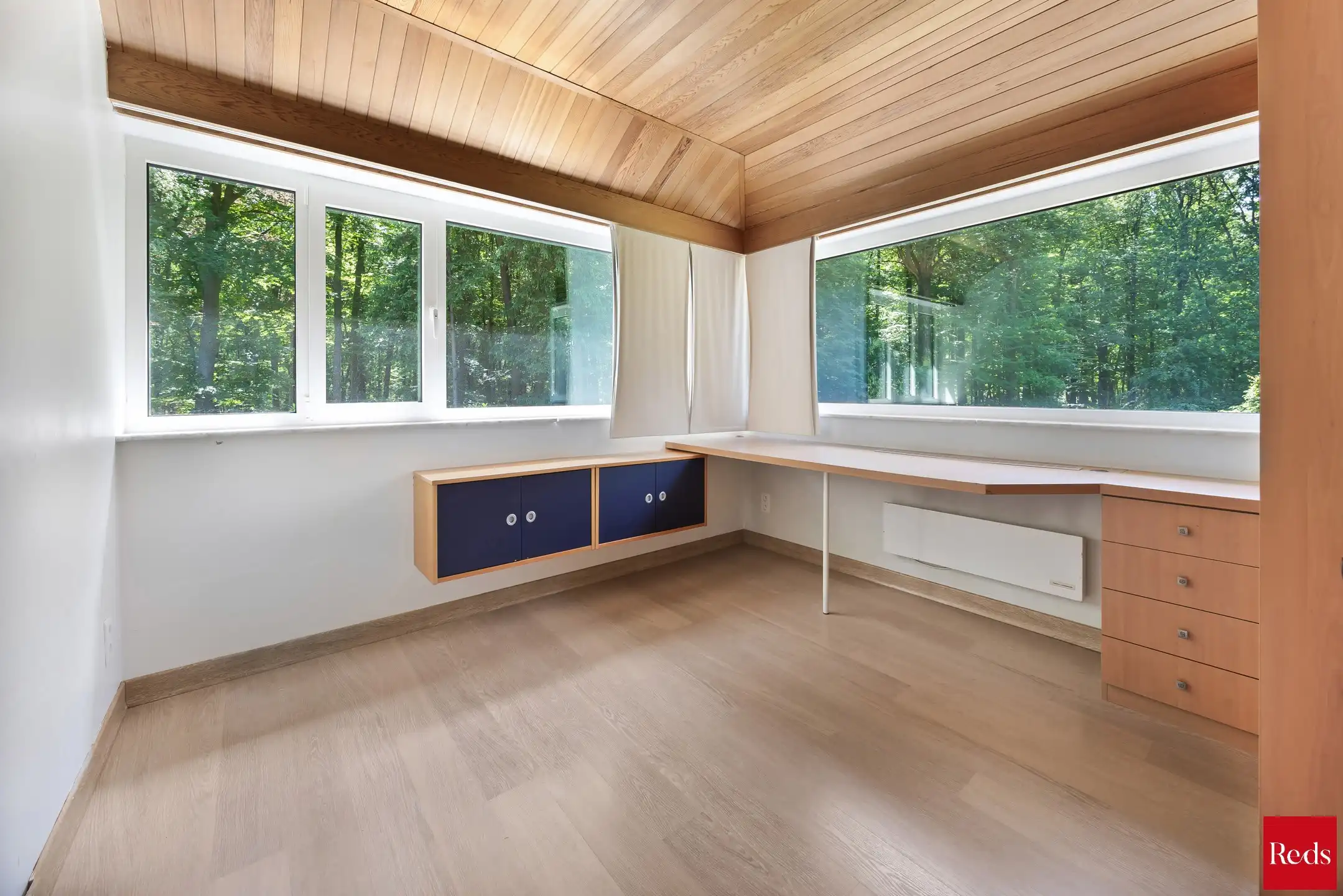 Villa met zwembad omringd door natuur en maximale privacy foto 19